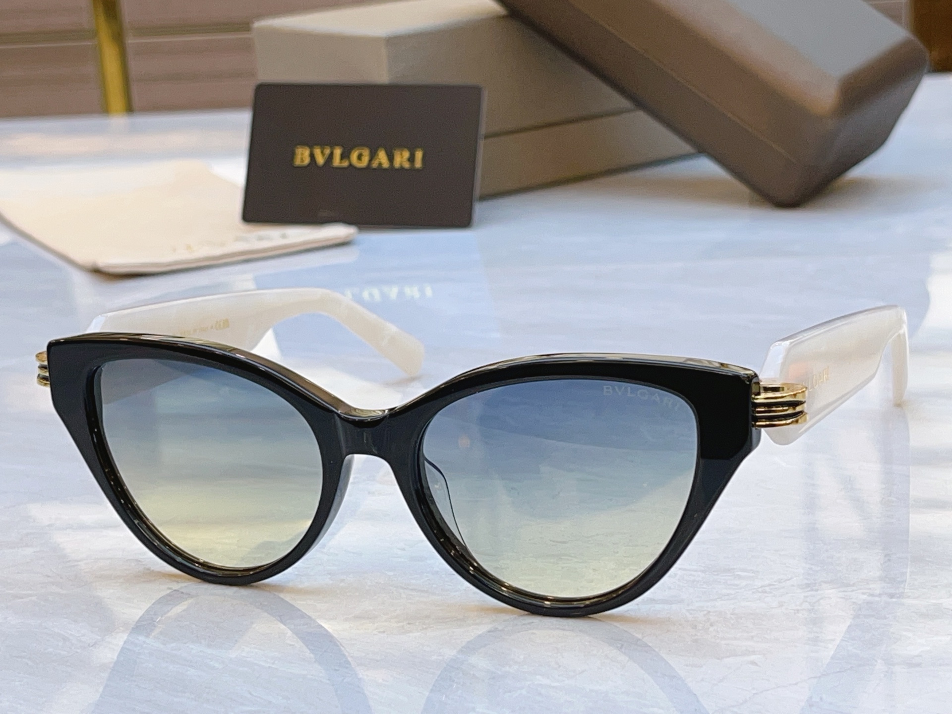Bvlgari BVLGA*】宝格*丽新款太阳镜，MODEL：BV 50045I，SIZE：53口18-143