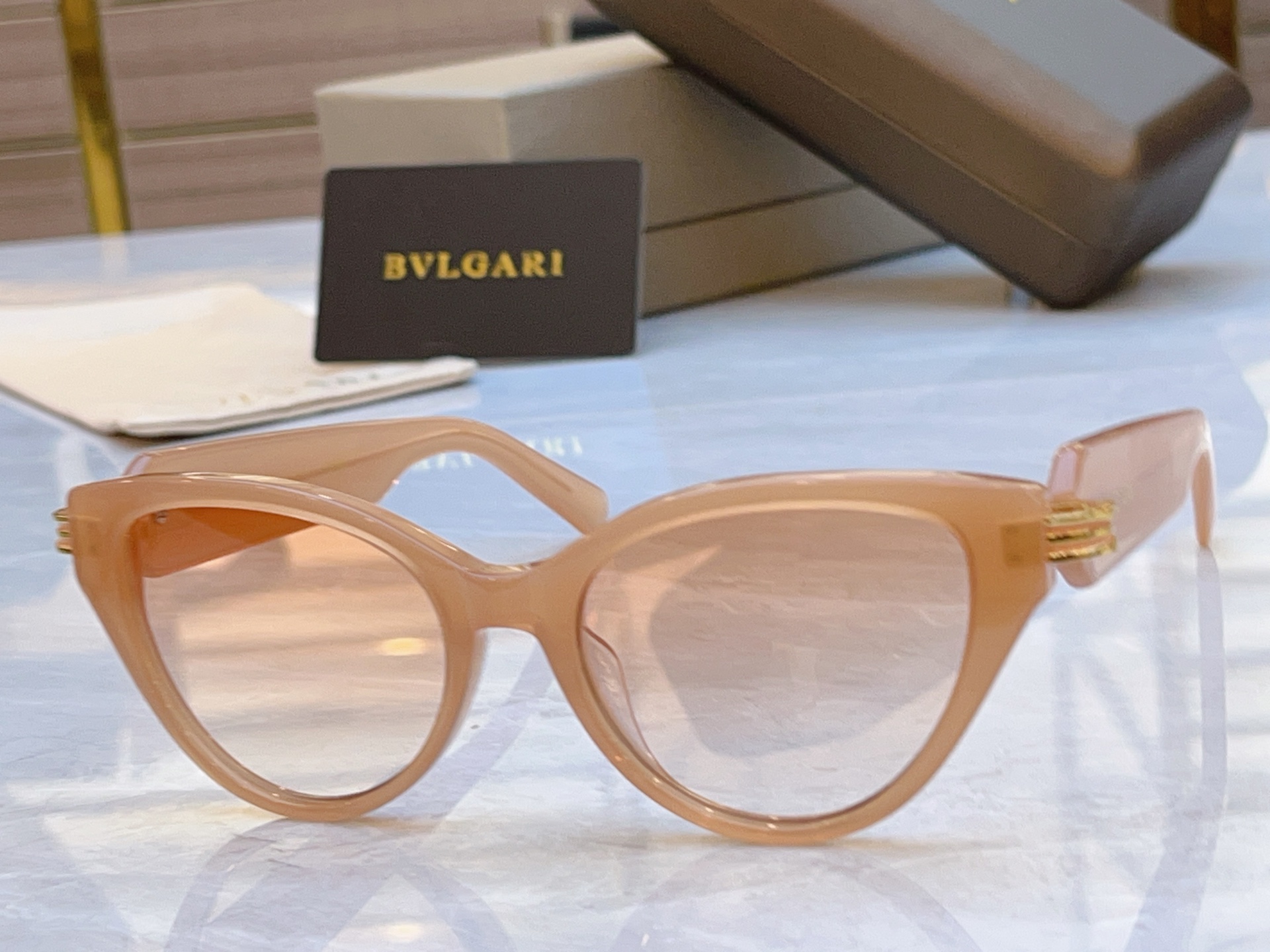 Bvlgari BVLGA*】宝格*丽新款太阳镜，MODEL：BV 50045I，SIZE：53口18-143