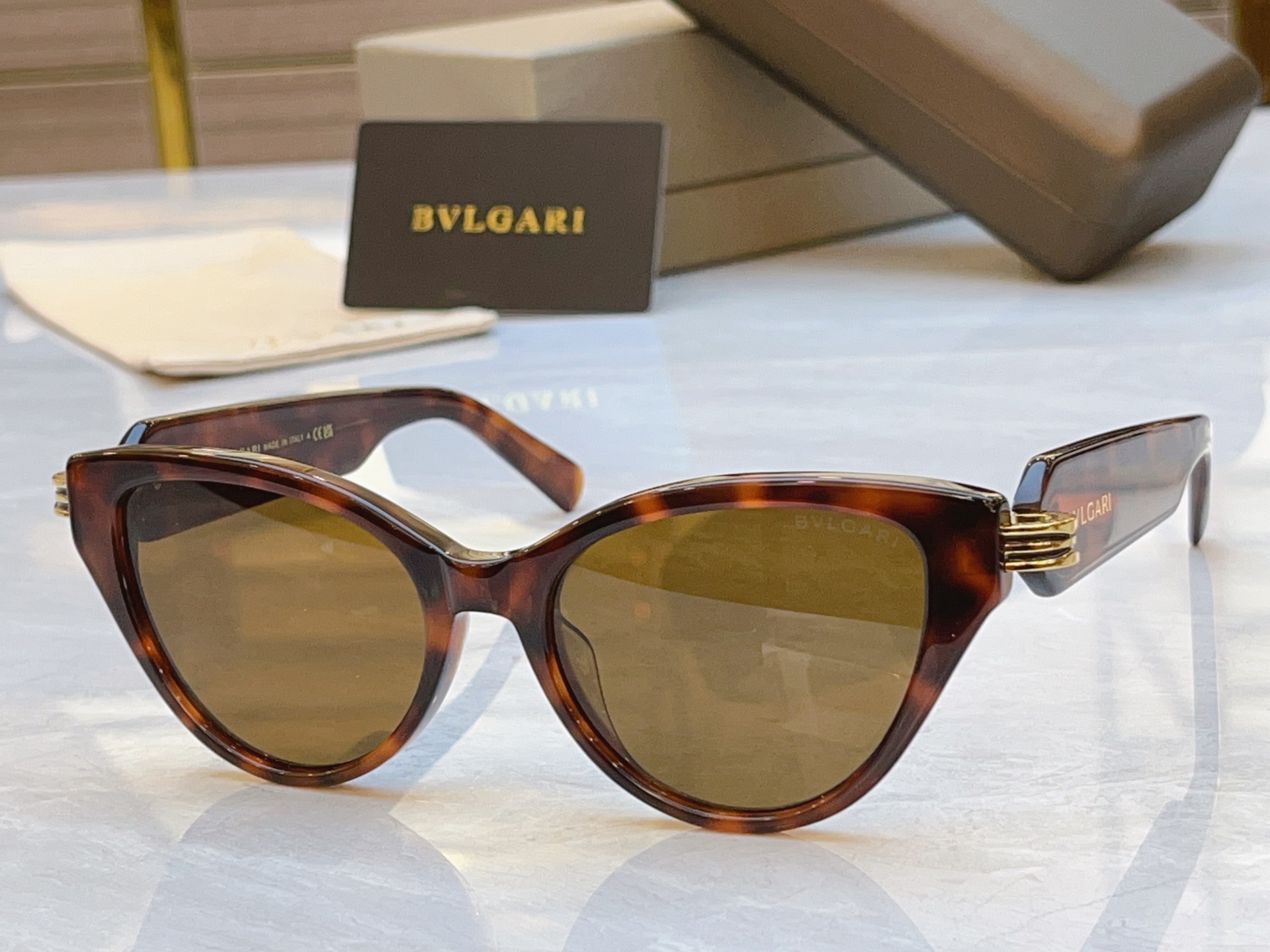 Bvlgari BVLGA*】宝格*丽新款太阳镜，MODEL：BV 50045I，SIZE：53口18-143