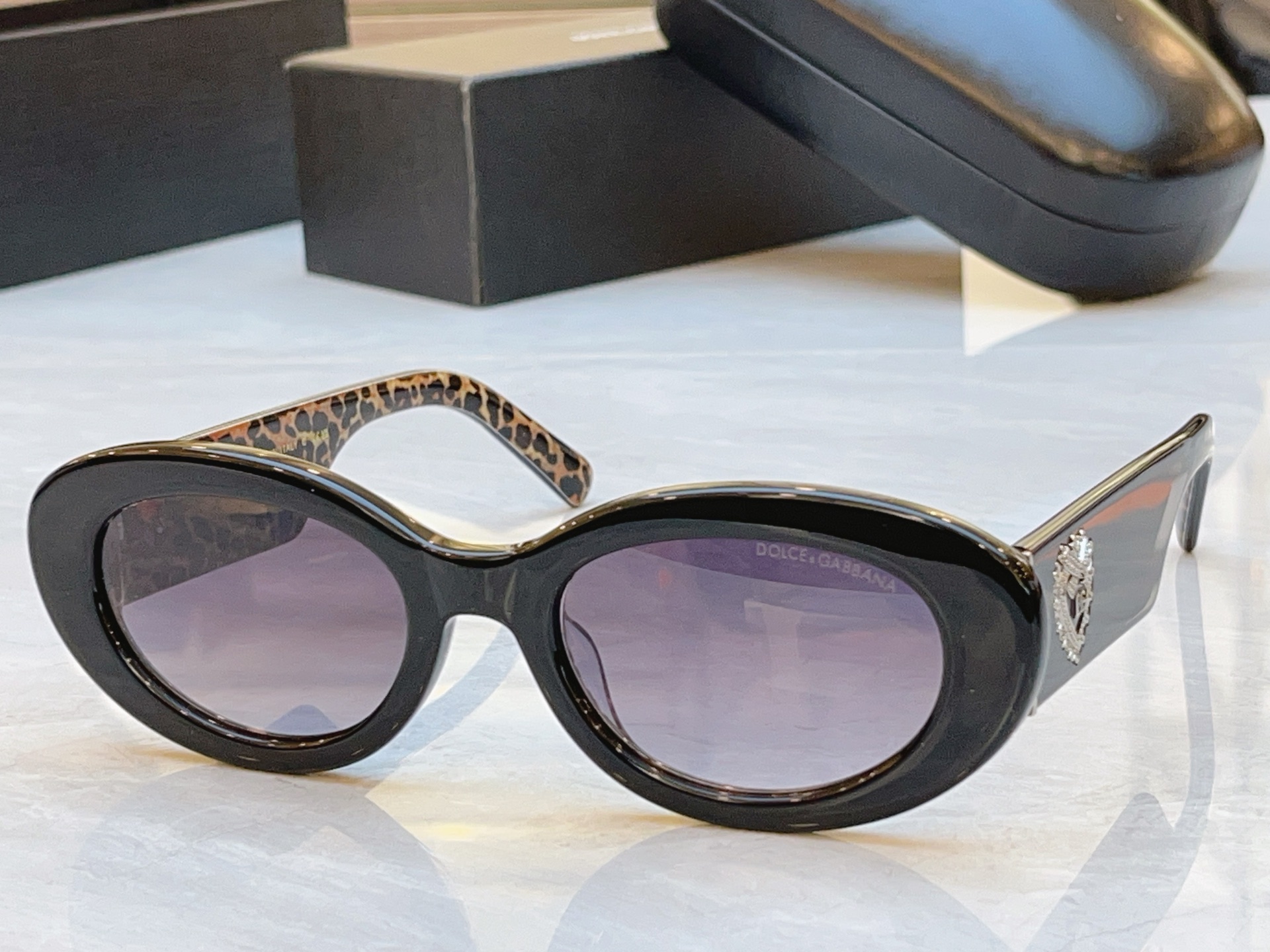 Dolce & Gabbana DOLCE & GABBAN*】D*G新款太阳镜，MODEL：DG2213，SIZE：54口22-145