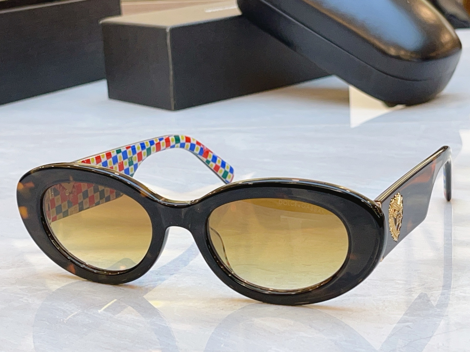Dolce & Gabbana DOLCE & GABBAN*】D*G新款太阳镜，MODEL：DG2213，SIZE：54口22-145