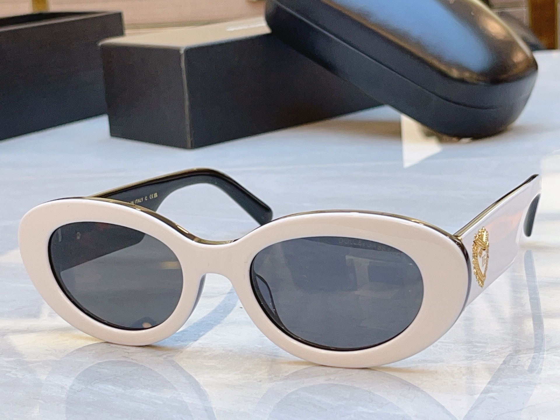 Dolce & Gabbana DOLCE & GABBAN*】D*G新款太阳镜，MODEL：DG2213，SIZE：54口22-145