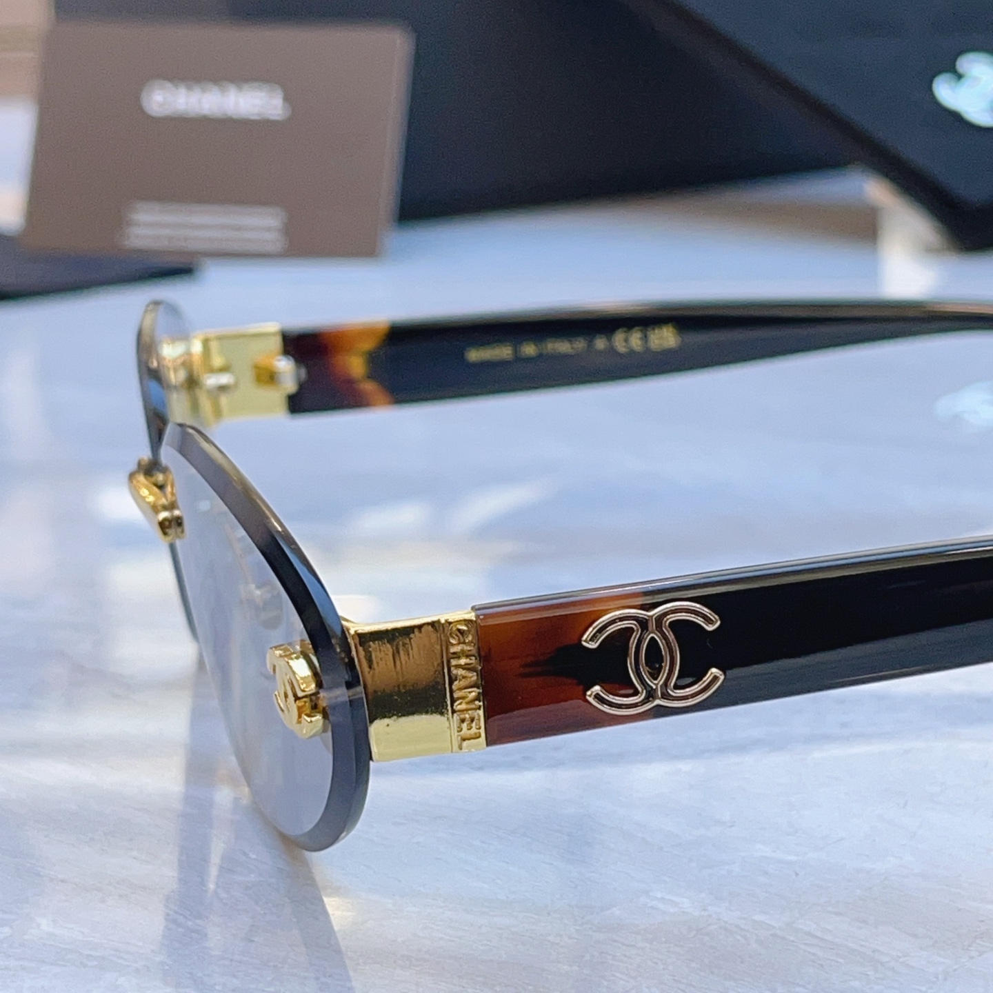 Chanel CHANE*】香奈儿新款太阳镜，MODEL：CH1910Q，SIZE：66口17-143