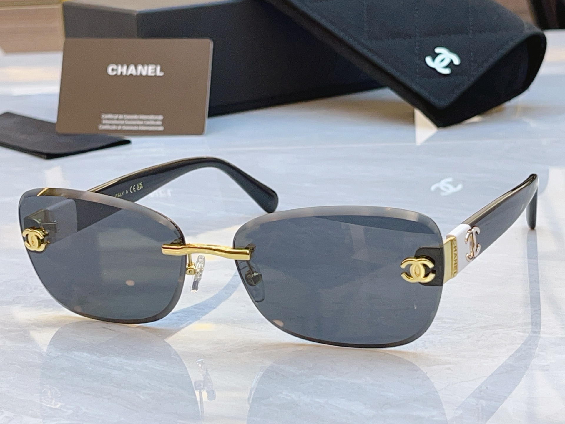 Chanel CHANE*】香奈儿新款太阳镜，MODEL：CH1909Q，SIZE：65口17-143