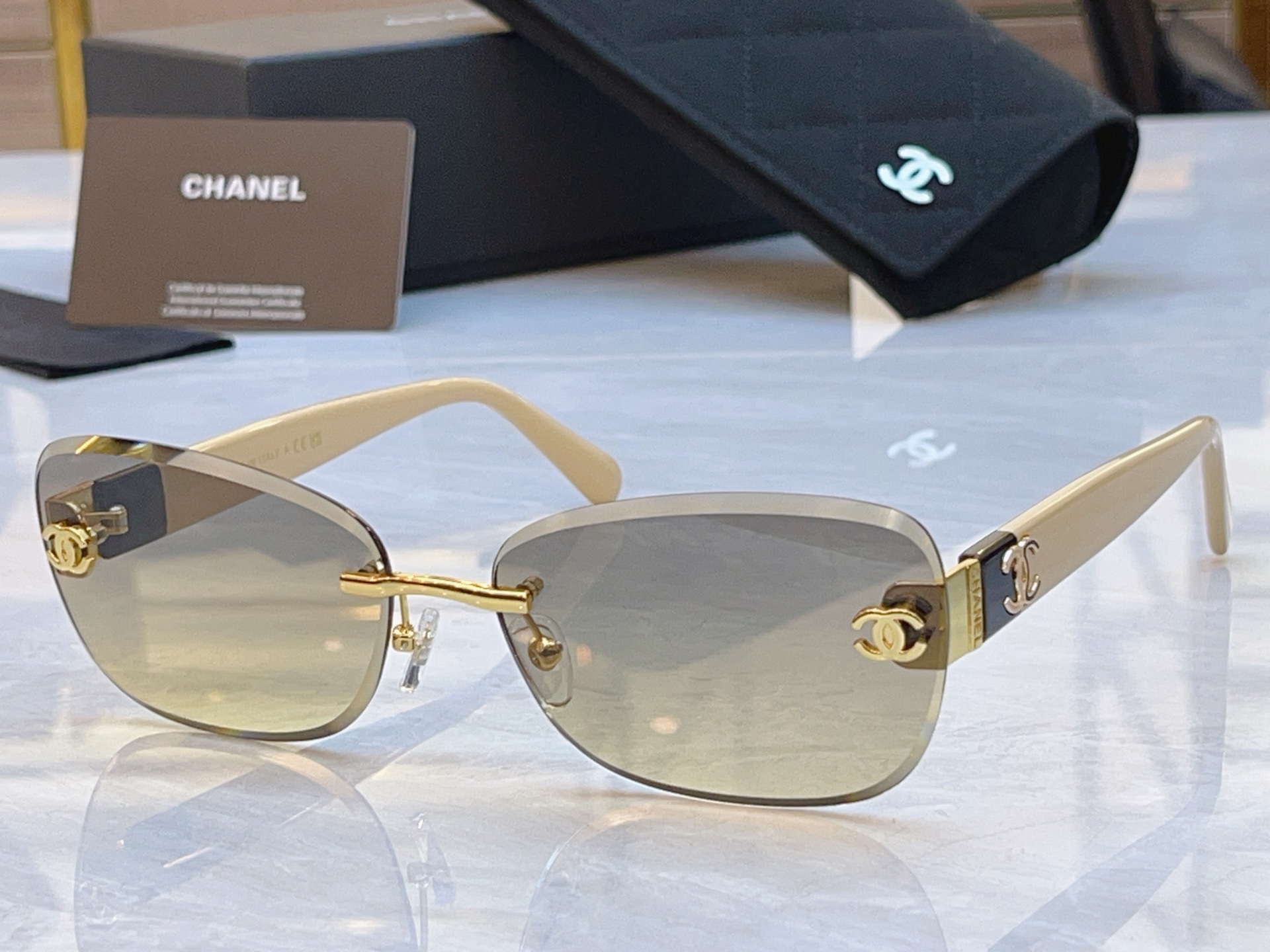Chanel CHANE*】香奈儿新款太阳镜，MODEL：CH1909Q，SIZE：65口17-143