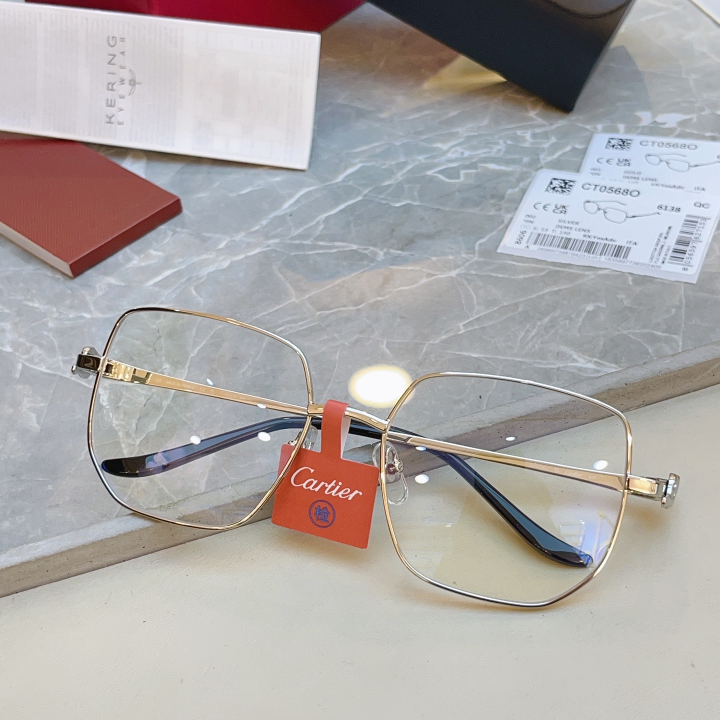 Cartier 高版本-- 【CARTIE*】卡地*亚新款眼镜架 18K金电镀 镜片蔡司logo--