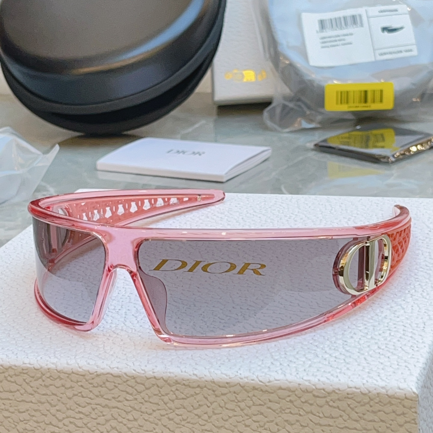 Dior DIO*】 winter25