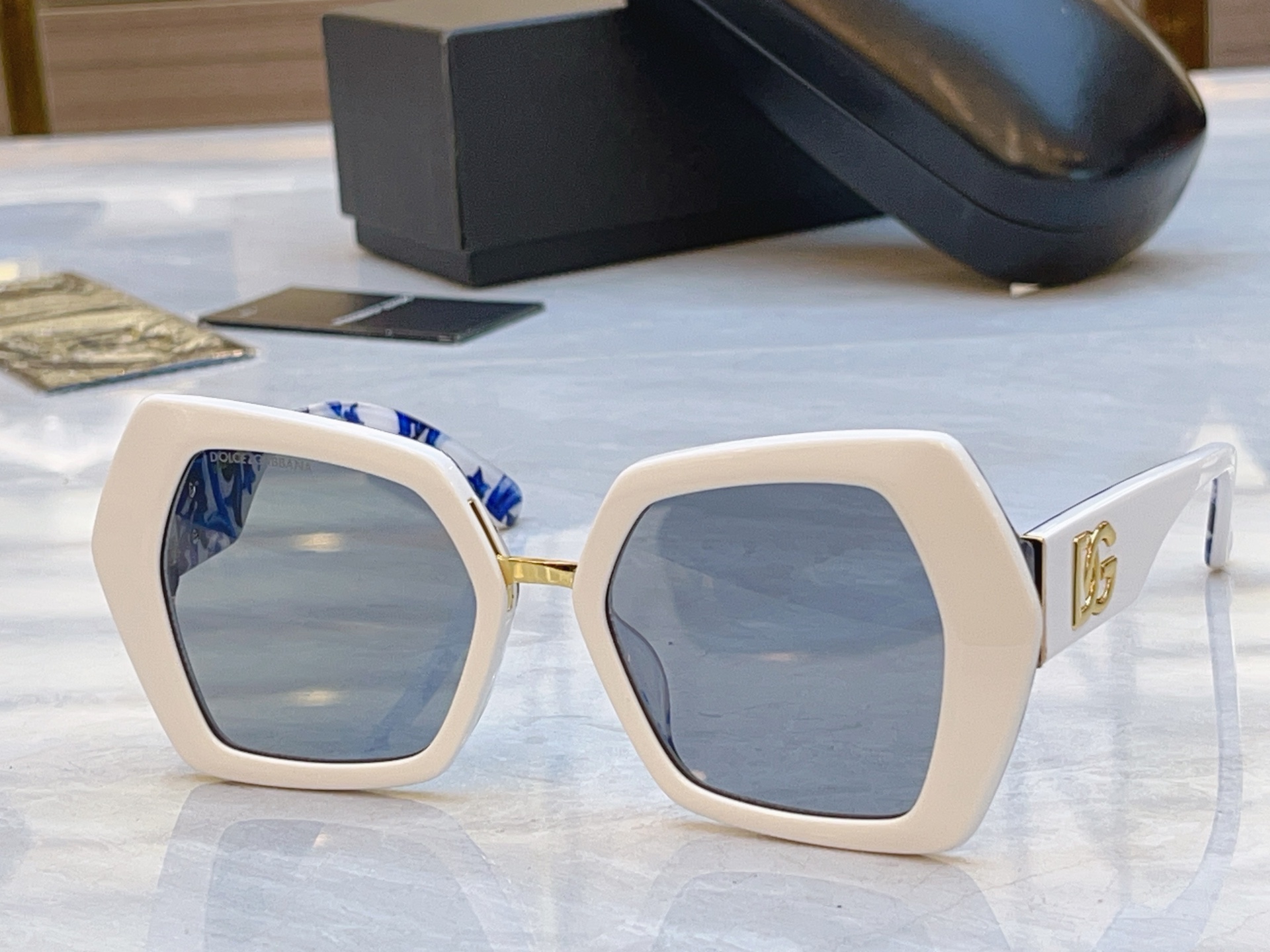 Dolce & Gabbana DOLCE & GABBAN*】D*G新款太阳镜，MODEL：DG4377，SIZE：54口19-145