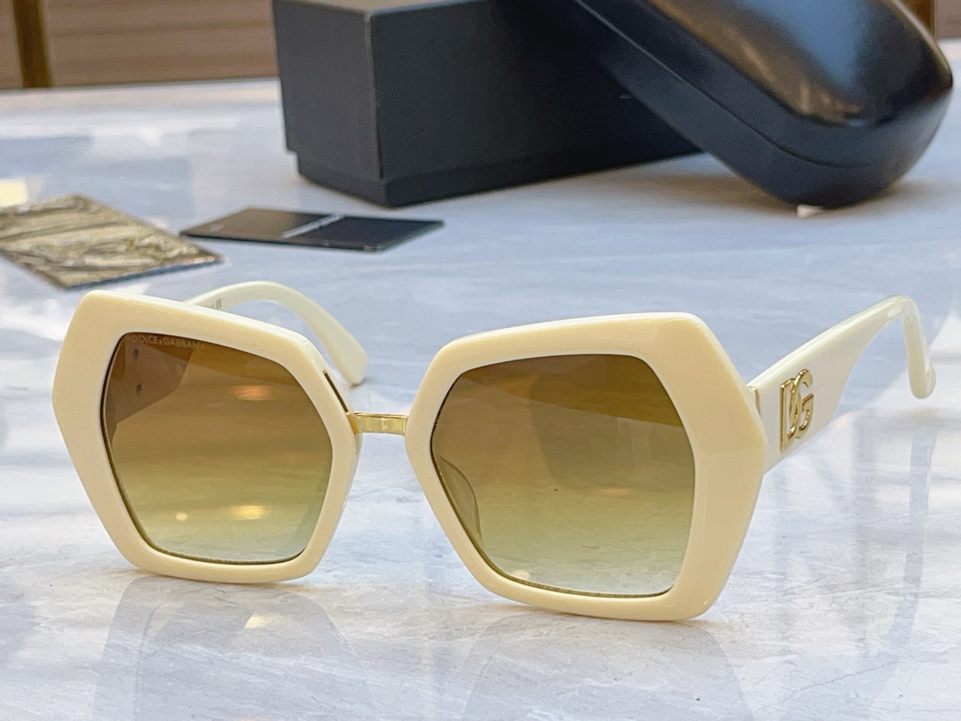 Dolce & Gabbana DOLCE & GABBAN*】D*G新款太阳镜，MODEL：DG4377，SIZE：54口19-145