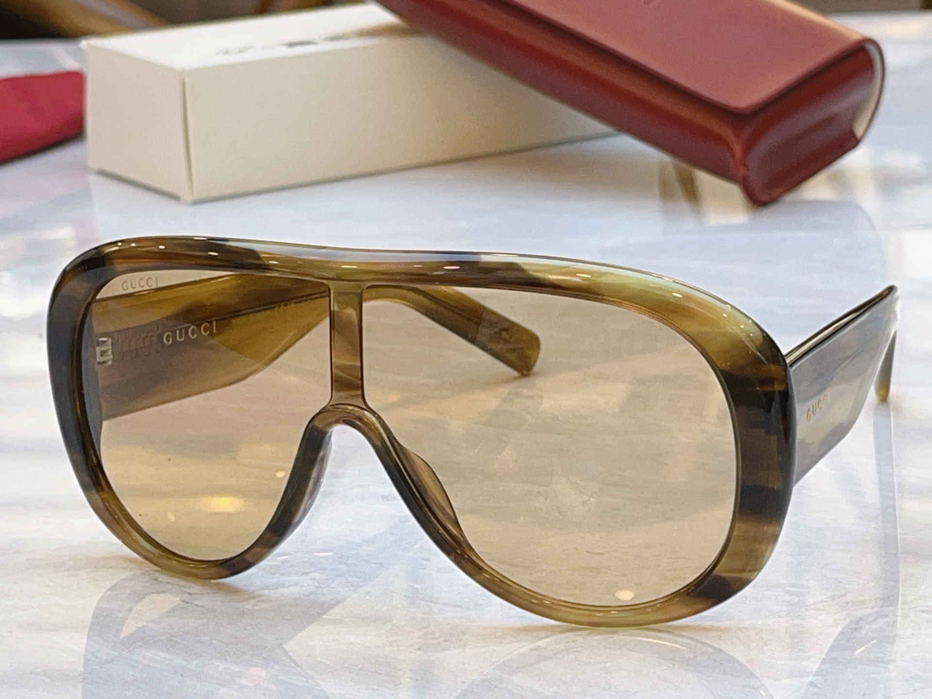 Gucci GUCC*】古*驰新款太阳镜，MODEL：GG2164S，SIZE:99口1-130
