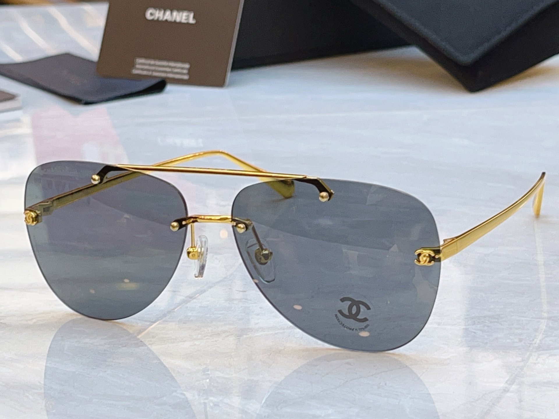 Chanel CHANE*】香奈儿新款太阳镜，MODEL：CH4285T，SIZE：61口15-140
