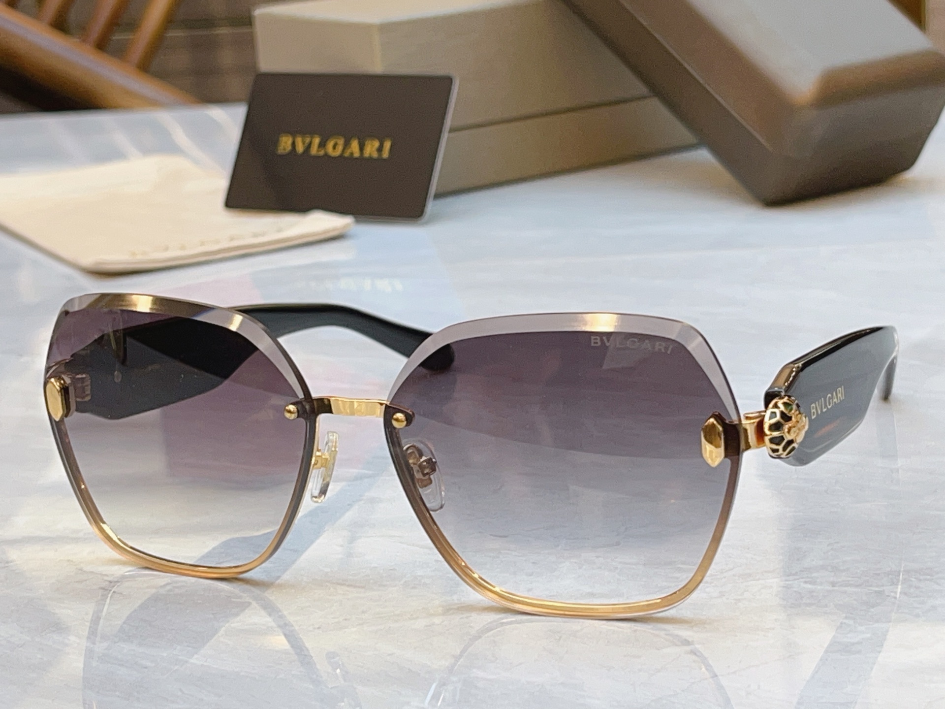 Bvlgari BVLGA*】宝格*丽新款太阳镜，MODEL：BV 9040B，SIZE：64口15-143