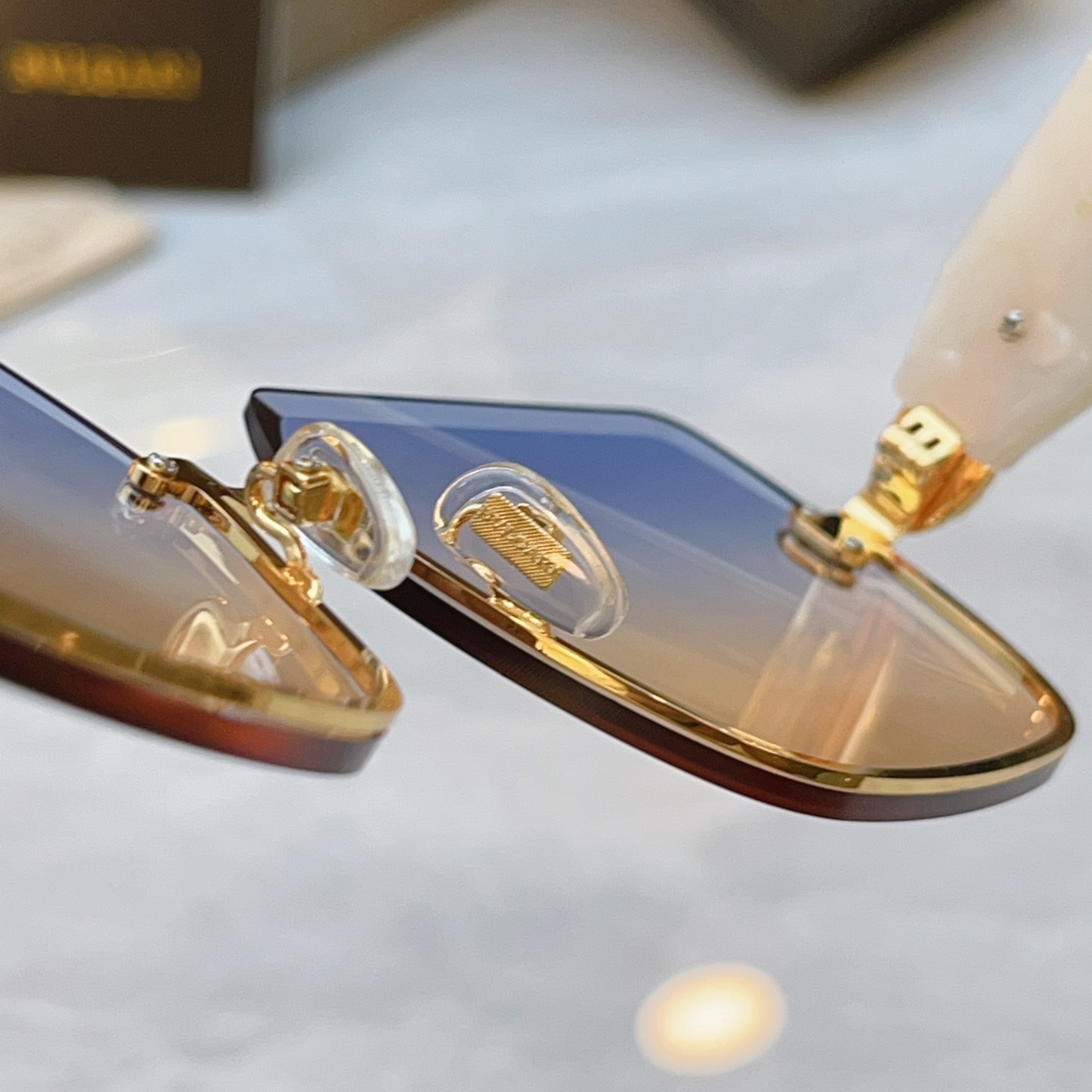 Bvlgari BVLGA*】宝格*丽新款太阳镜，MODEL：BV 9041B，SIZE：64口15-143