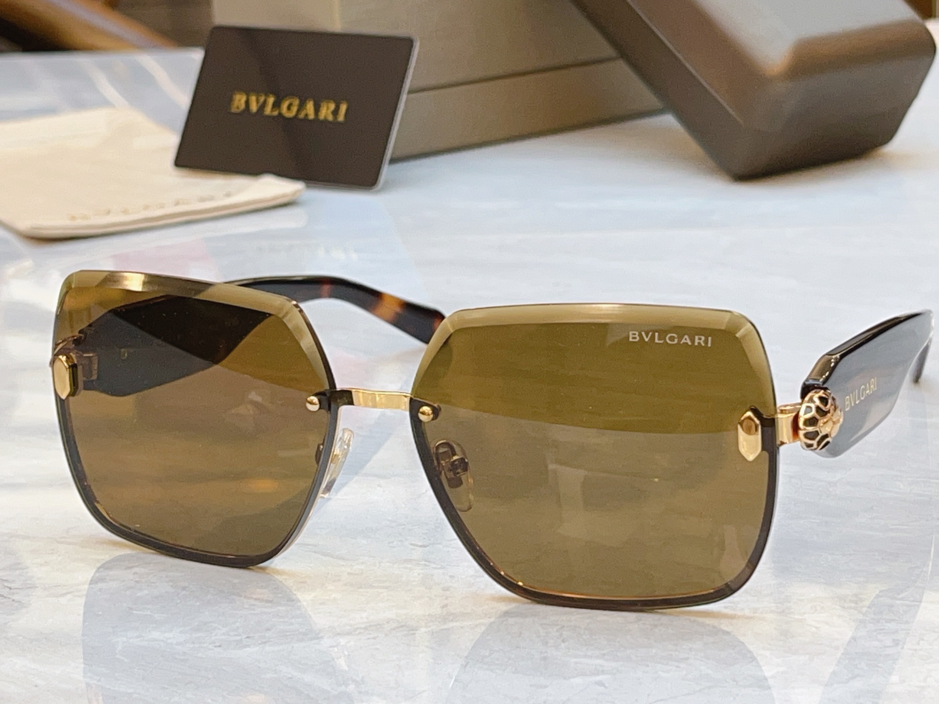 Bvlgari BVLGA*】宝格*丽新款太阳镜，MODEL：BV 9041B，SIZE：64口15-143