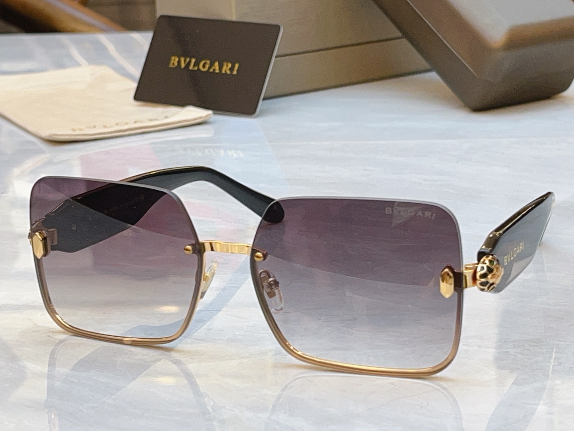 Bvlgari BVLGA*】宝格*丽新款太阳镜，MODEL：BV 9042B，SIZE：63口16-143