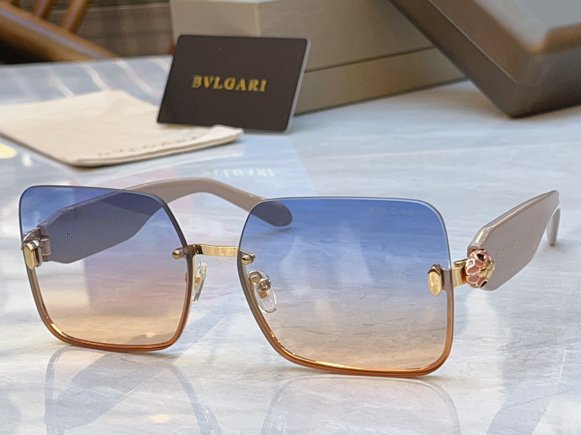 Bvlgari BVLGA*】宝格*丽新款太阳镜，MODEL：BV 9042B，SIZE：63口16-143