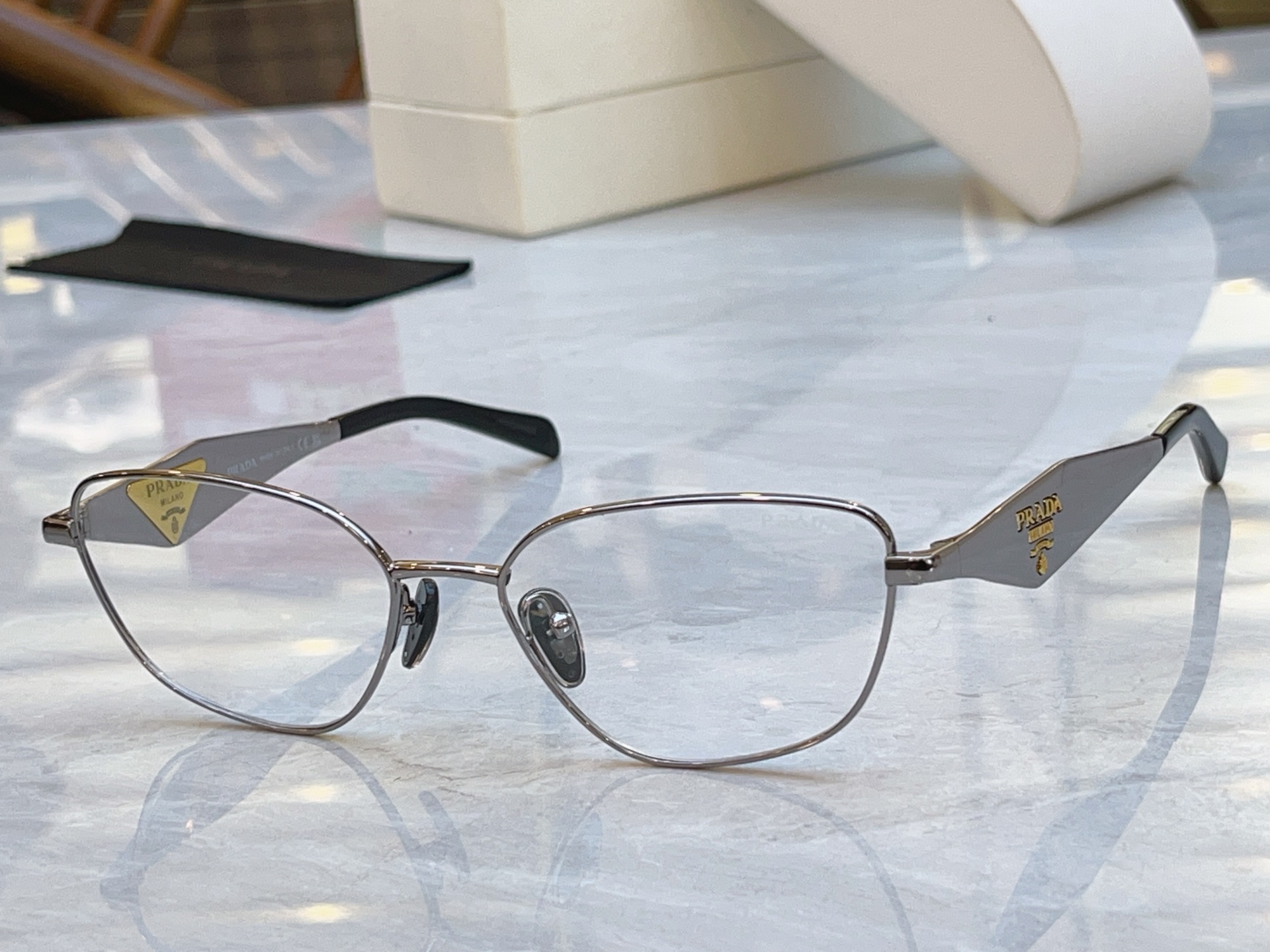 NO:825980,, [PRAD*] Prada new glasses frame, MODELPR D52V, SIZE54 mouth 17-140 glasses, sunglasses, sunglasses, glasses, prada, prada19860909,【PRAD*】普拉*达新款眼镜架,MODELPR D52V,SIZE54口17-140眼镜墨镜太阳镜,眼镜,prada,prada,glasses