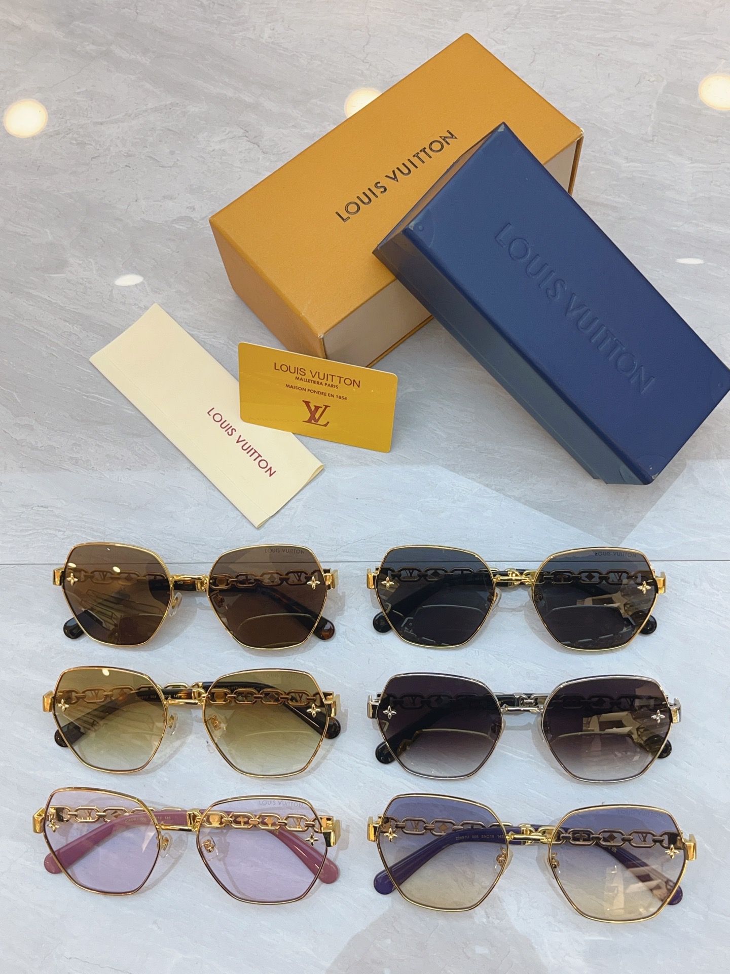 Louis Vuitton LOUIS VUITTO*】路易*威登新款太阳镜，MODEL：Z2691U，SIZE：59口18-145