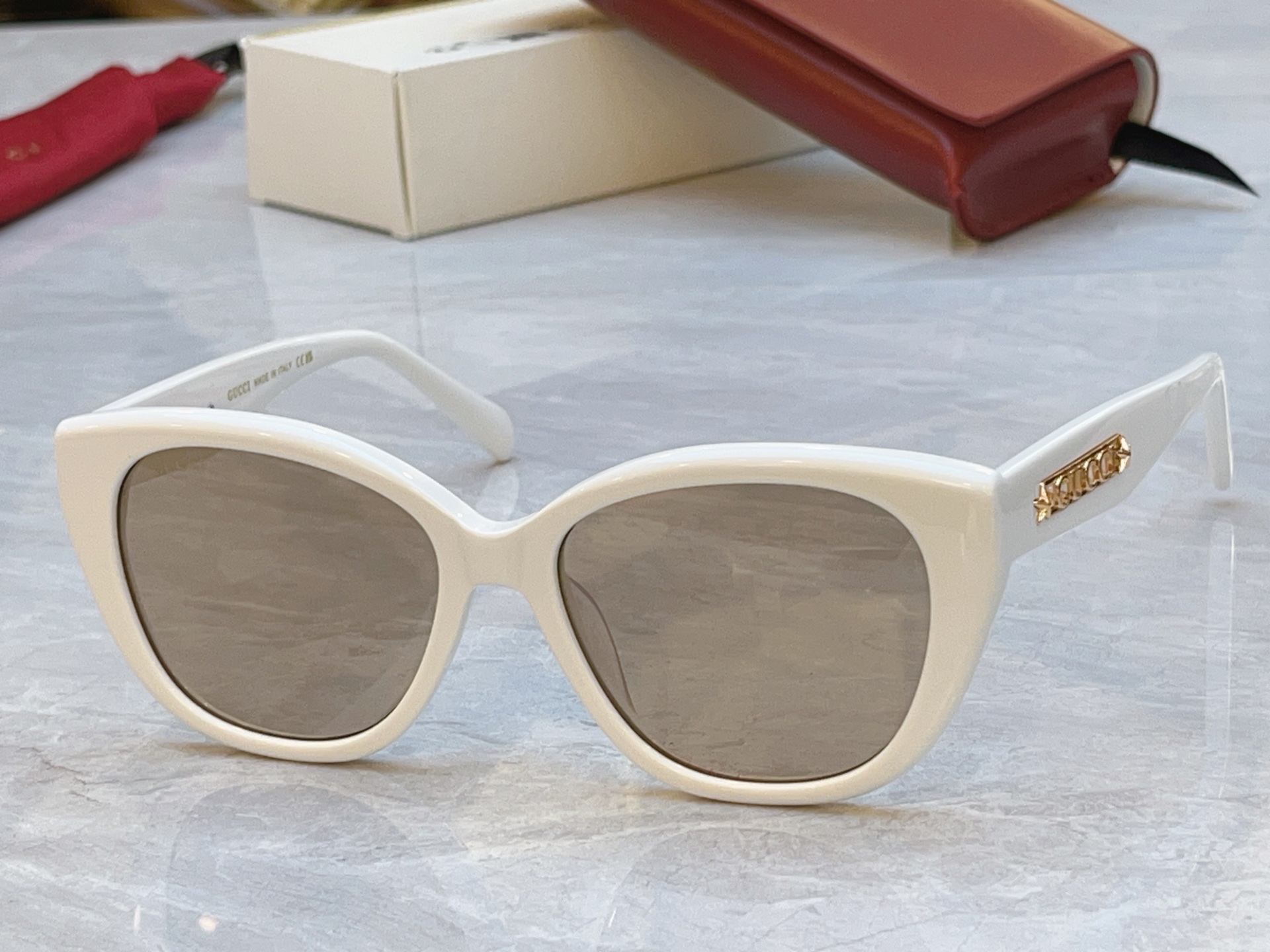 Gucci GUCC*】古*驰新款太阳镜，MODEL：GG1588S，SIZE:55口17-145