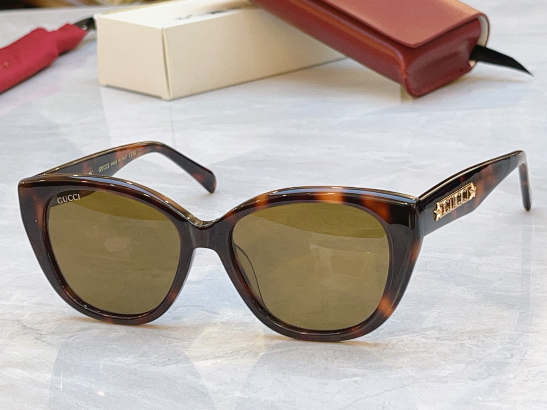 Gucci GUCC*】古*驰新款太阳镜，MODEL：GG1588S，SIZE:55口17-145