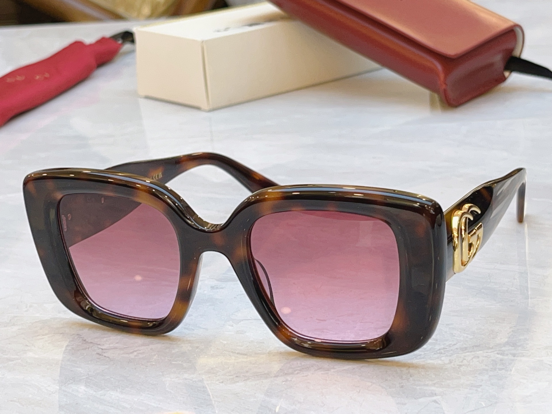 Gucci GUCC*】古*驰新款太阳镜，MODEL：GG1957S，SIZE:50口22-145