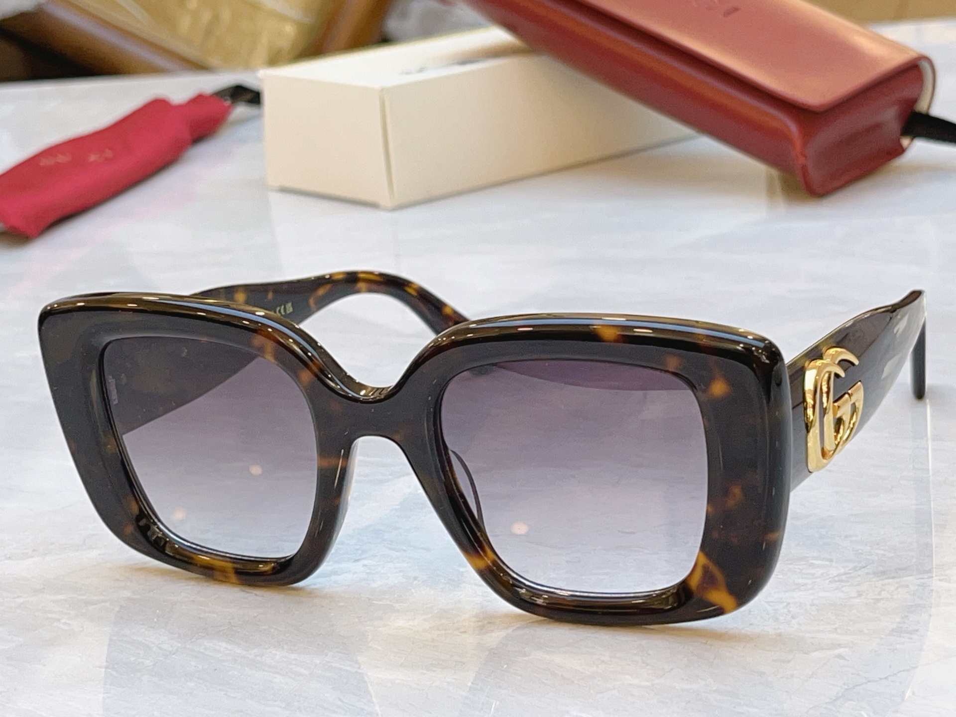 Gucci GUCC*】古*驰新款太阳镜，MODEL：GG1957S，SIZE:50口22-145