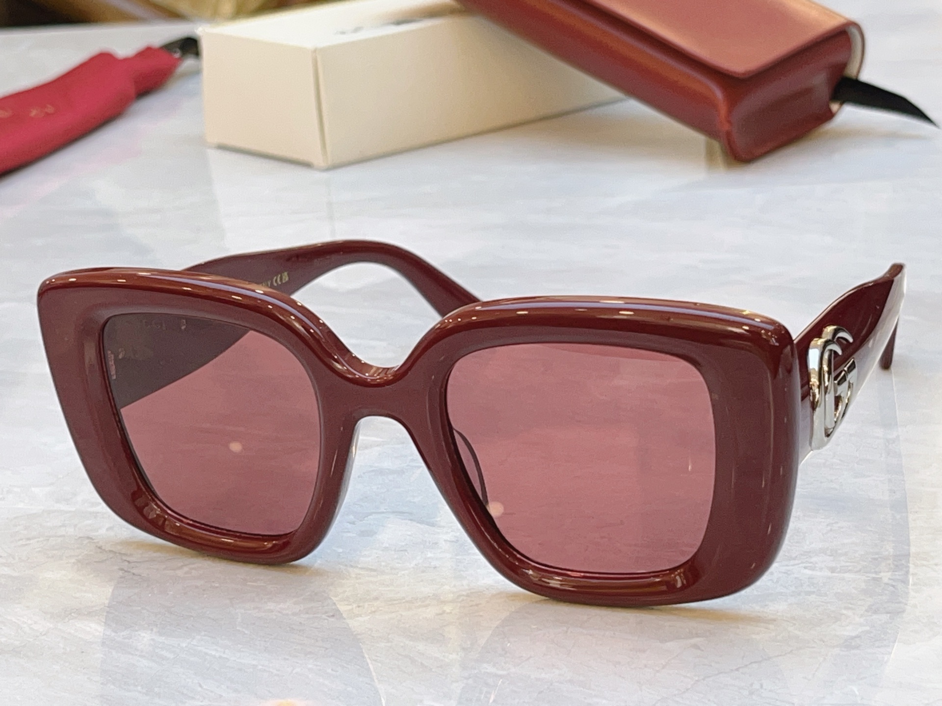 Gucci GUCC*】古*驰新款太阳镜，MODEL：GG1957S，SIZE:50口22-145