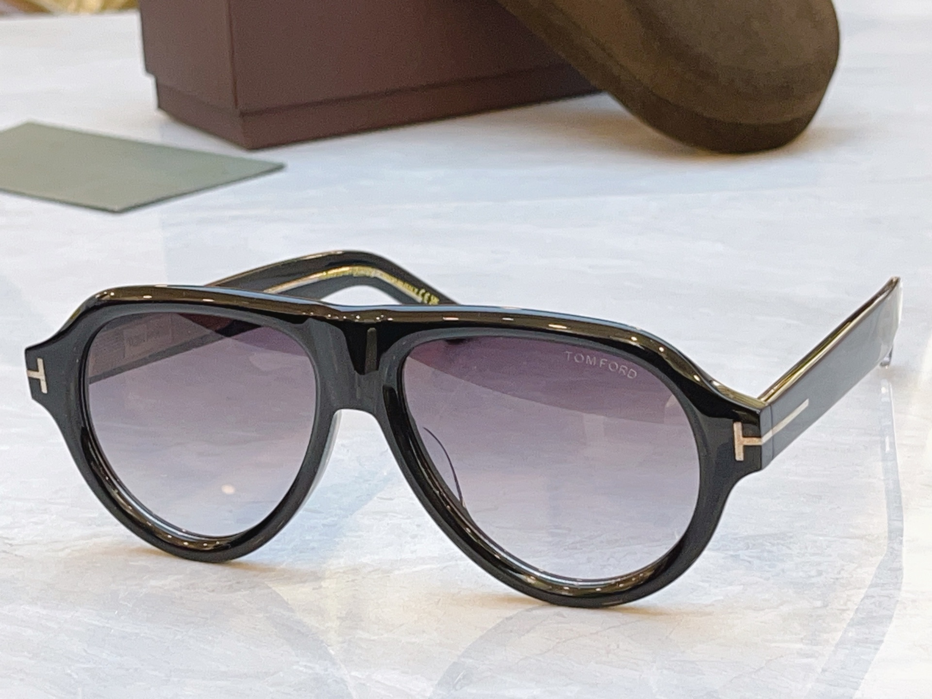 Tom Ford TOM FOR*汤姆*福特新款太阳镜，MODEL：FT1225，SIZE：59口16-145