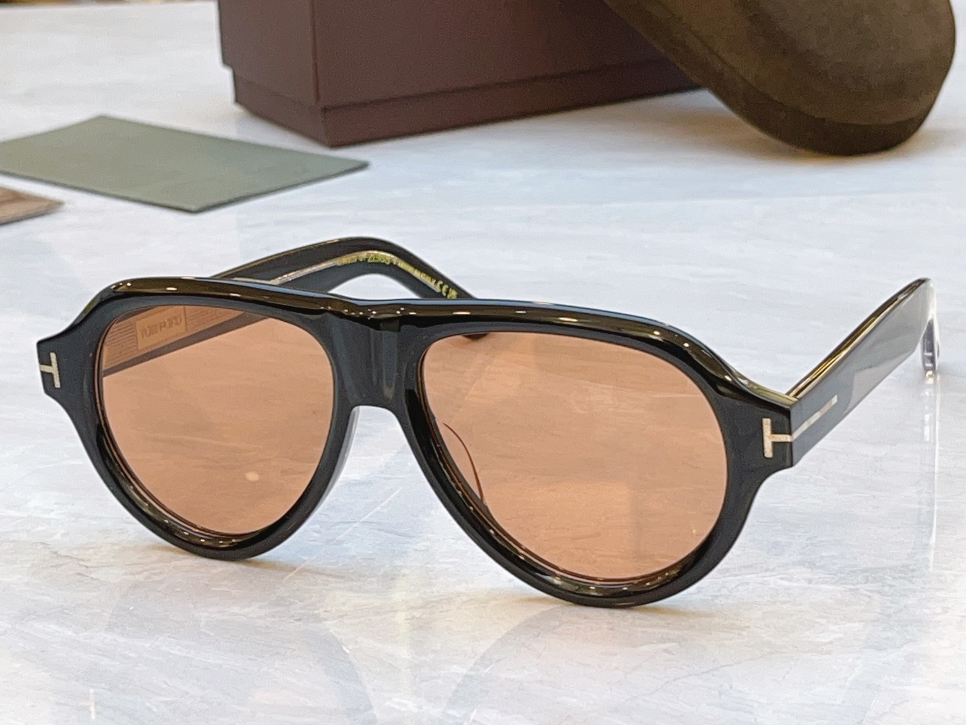 Tom Ford TOM FOR*汤姆*福特新款太阳镜，MODEL：FT1225，SIZE：59口16-145