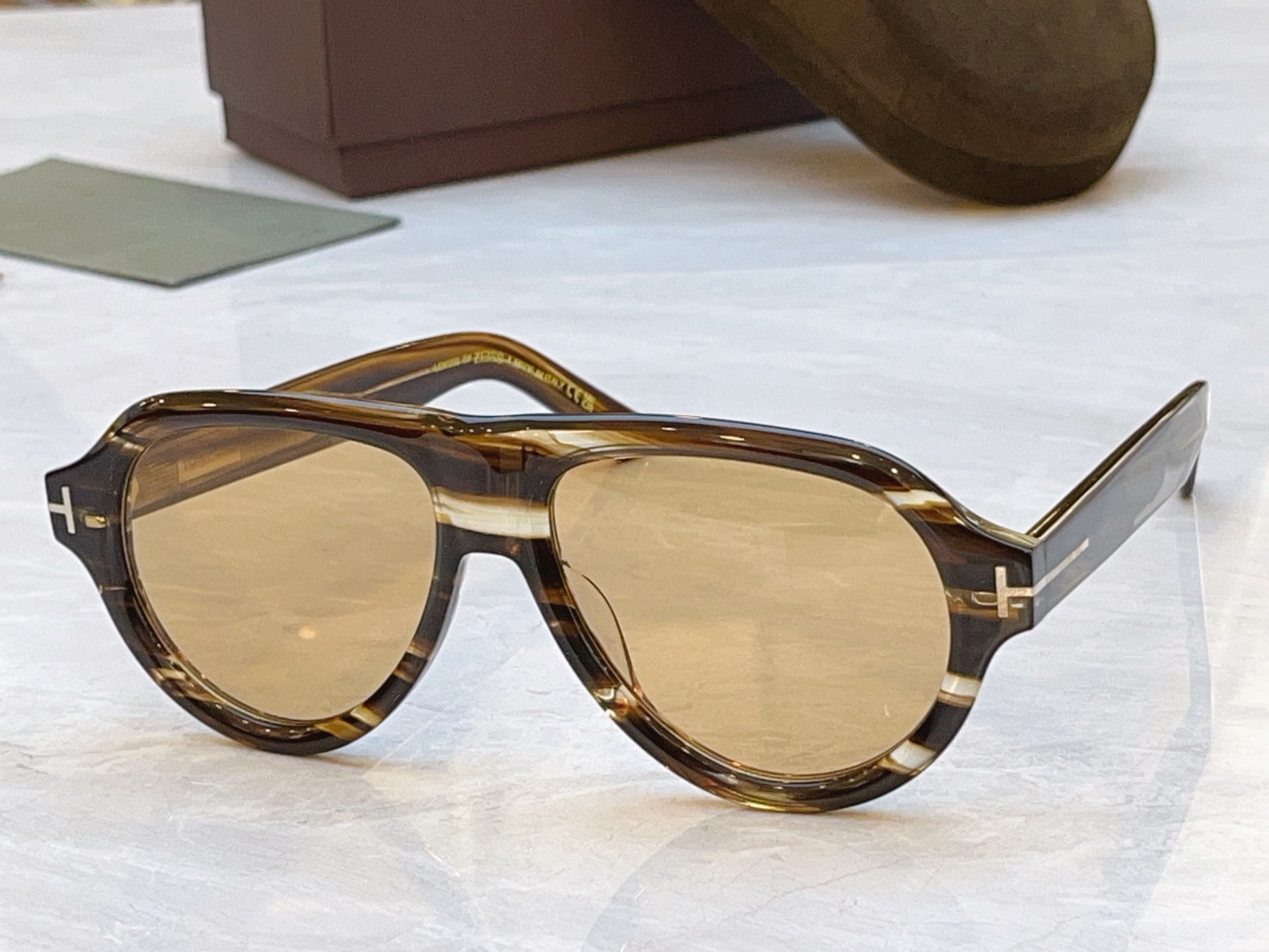 Tom Ford TOM FOR*汤姆*福特新款太阳镜，MODEL：FT1225，SIZE：59口16-145