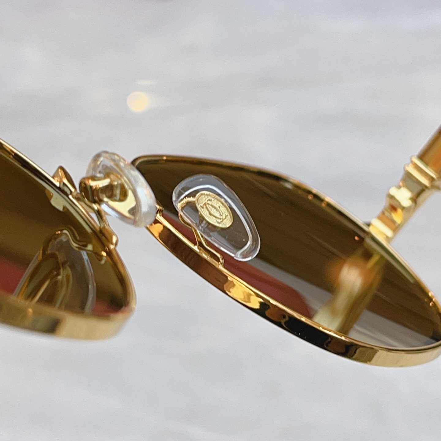 Cartier CARTIE*】卡地*亚新款太阳镜，CT7220S，size: 58口18-140