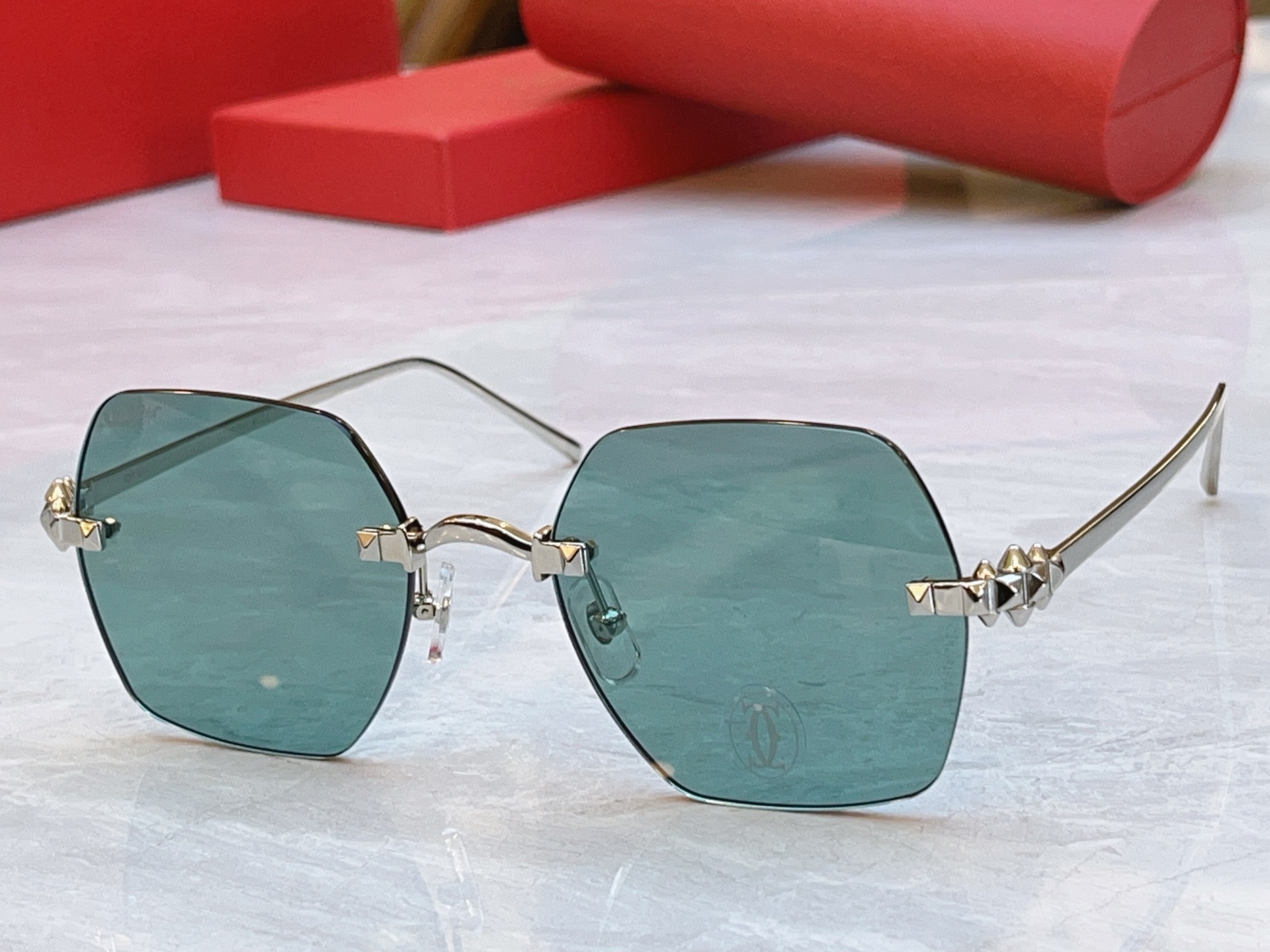Cartier CARTIE*】卡地*亚新款太阳镜，CT0646S，size: 54口19-135