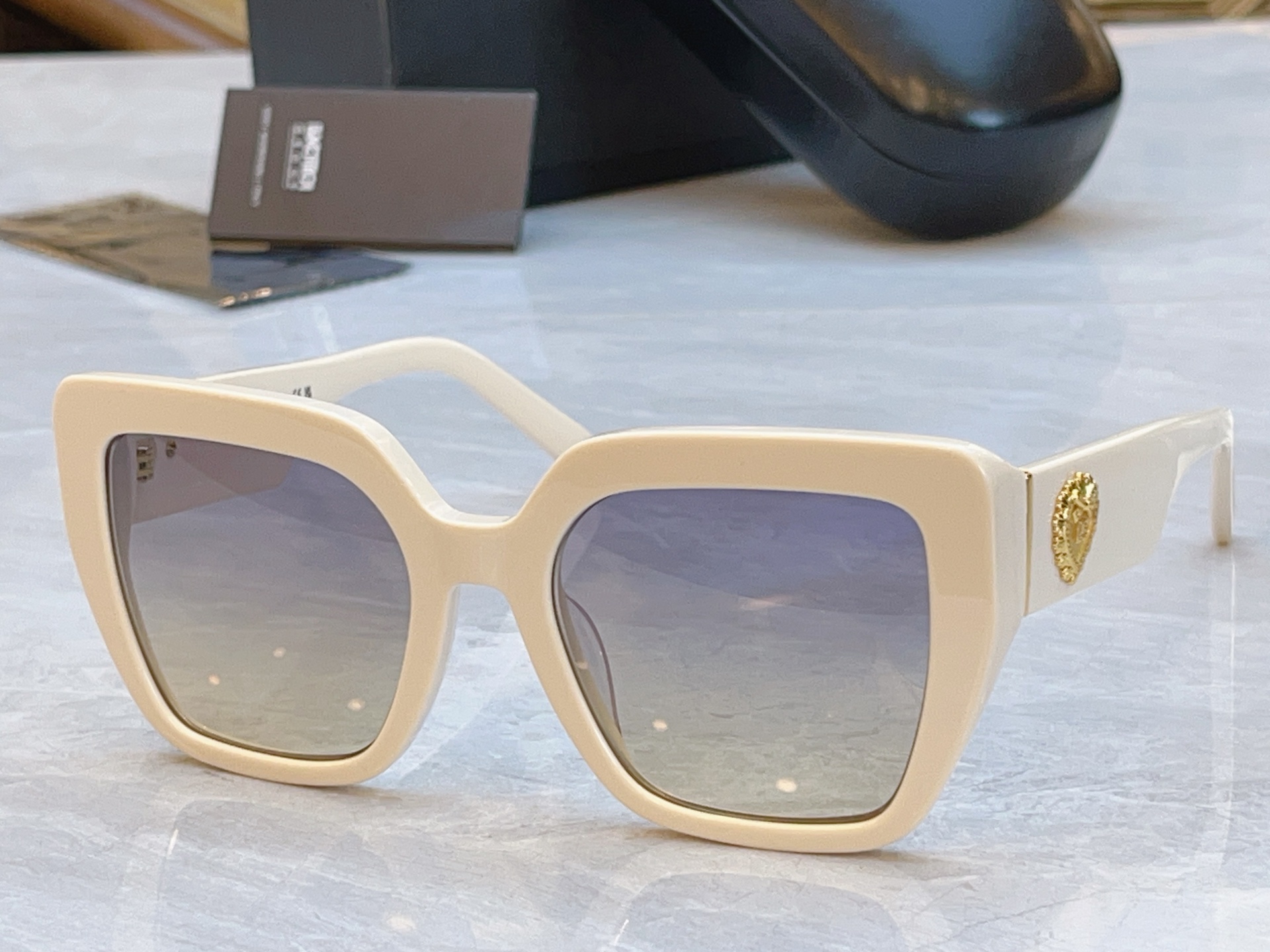 ，【DOLCE & GABBAN*】D*G新款太阳镜，MODEL：DG4538，SIZE：54口20-1
