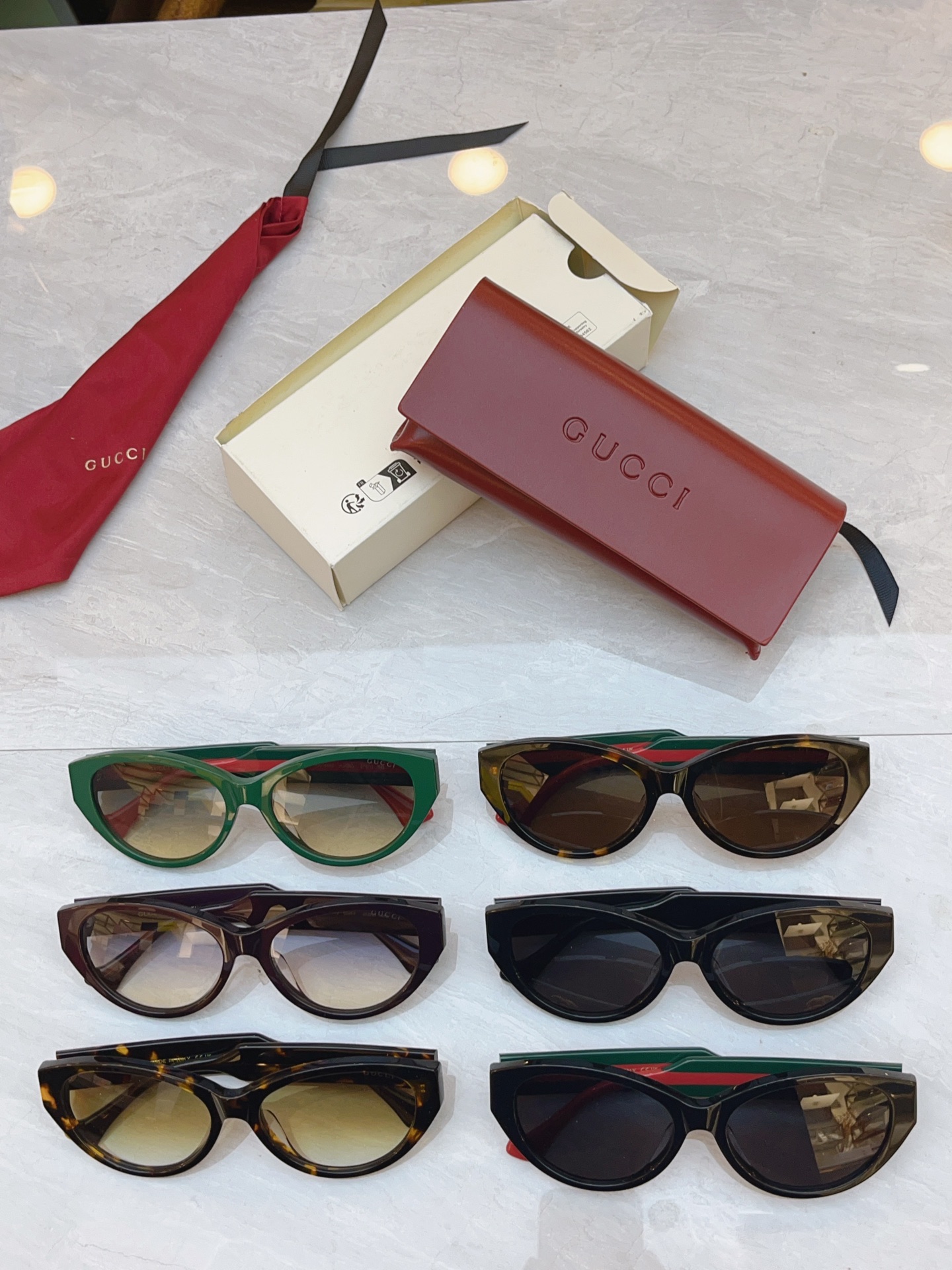 Gucci GUCC*】古*驰新款太阳镜，MODEL：GG1554S，SIZE:52口17-145