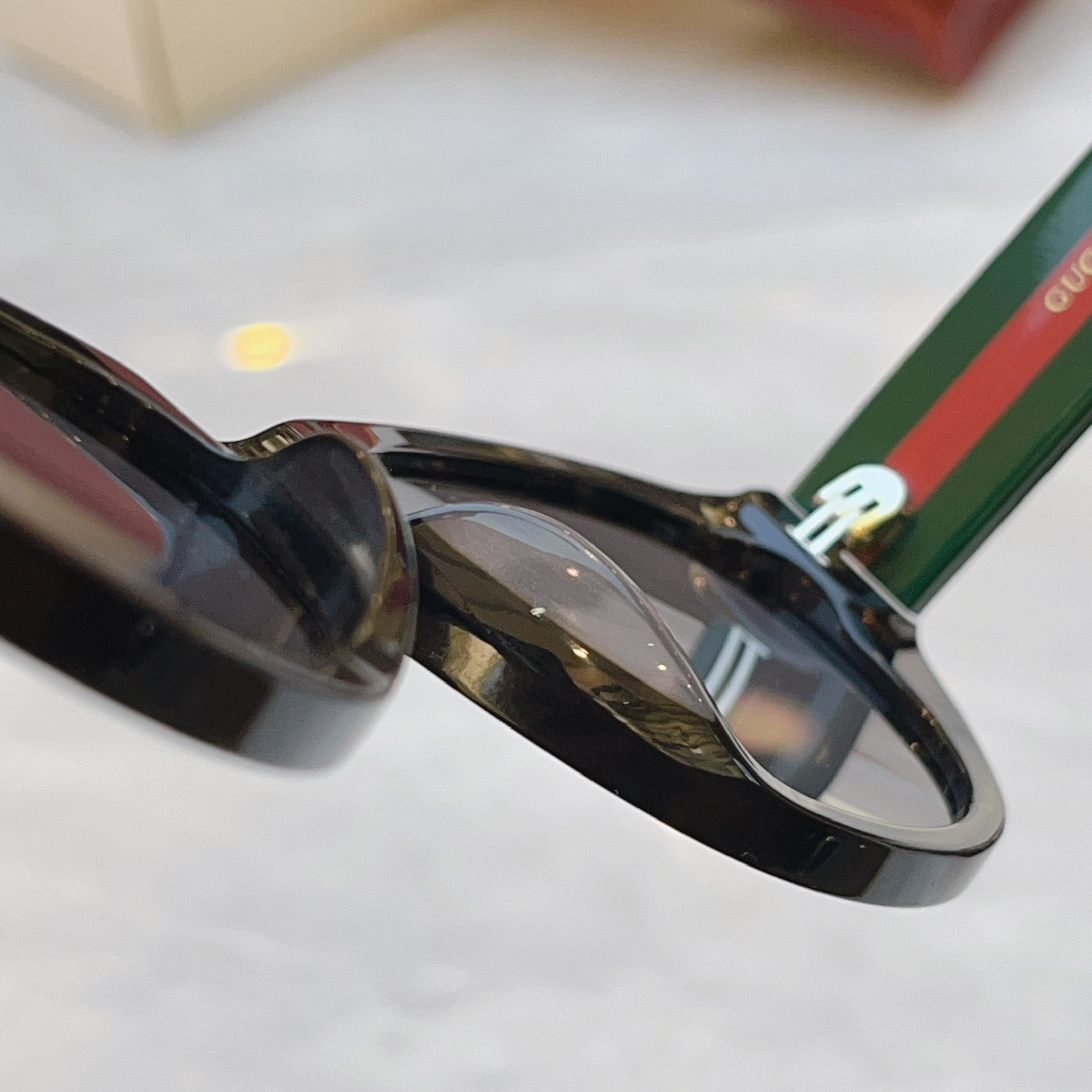 Gucci GUCC*】古*驰新款太阳镜，MODEL：GG1554S，SIZE:52口17-145