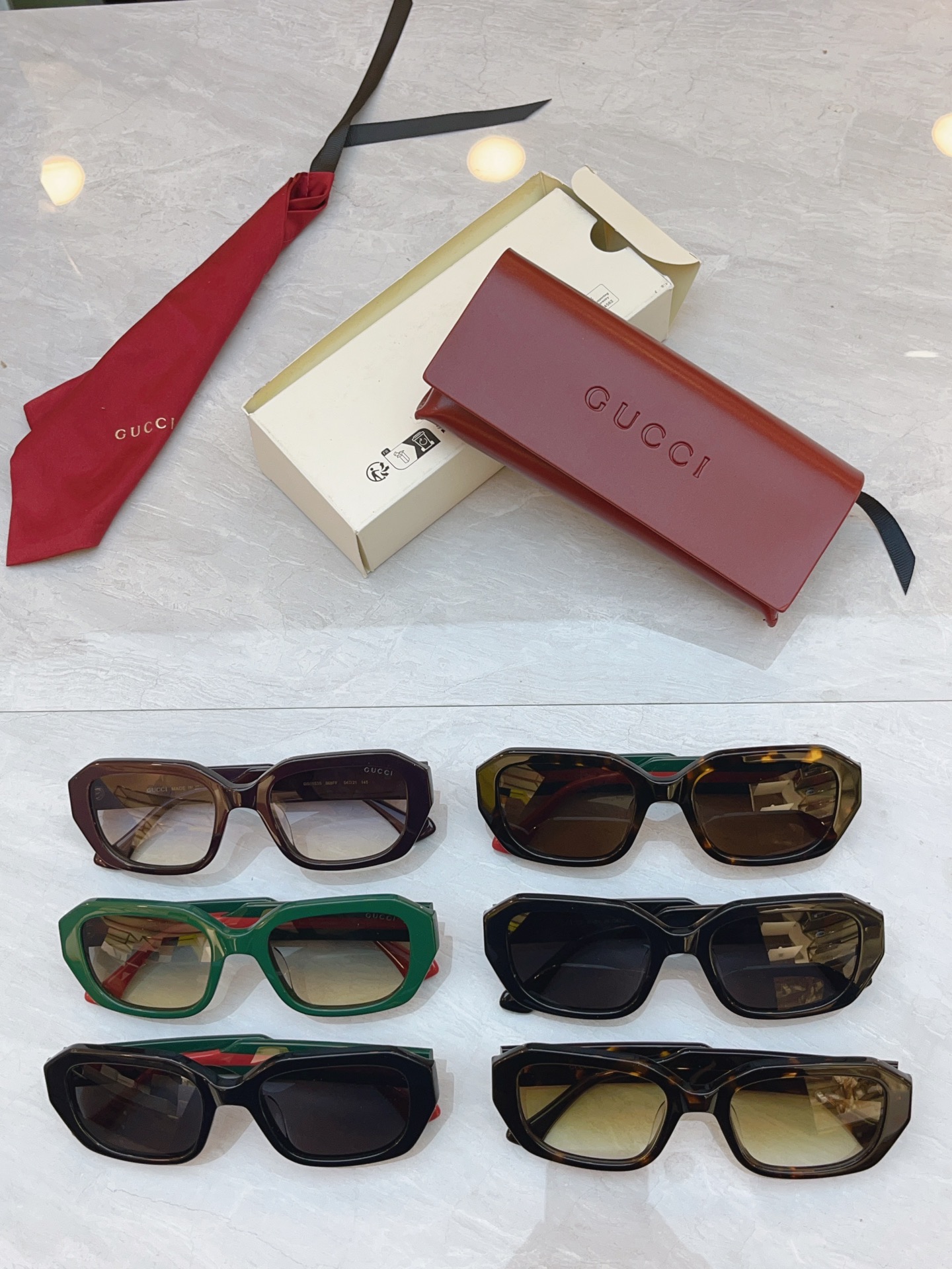 Gucci GUCC*】古*驰新款太阳镜，MODEL：GG1553S，SIZE:54口21-145