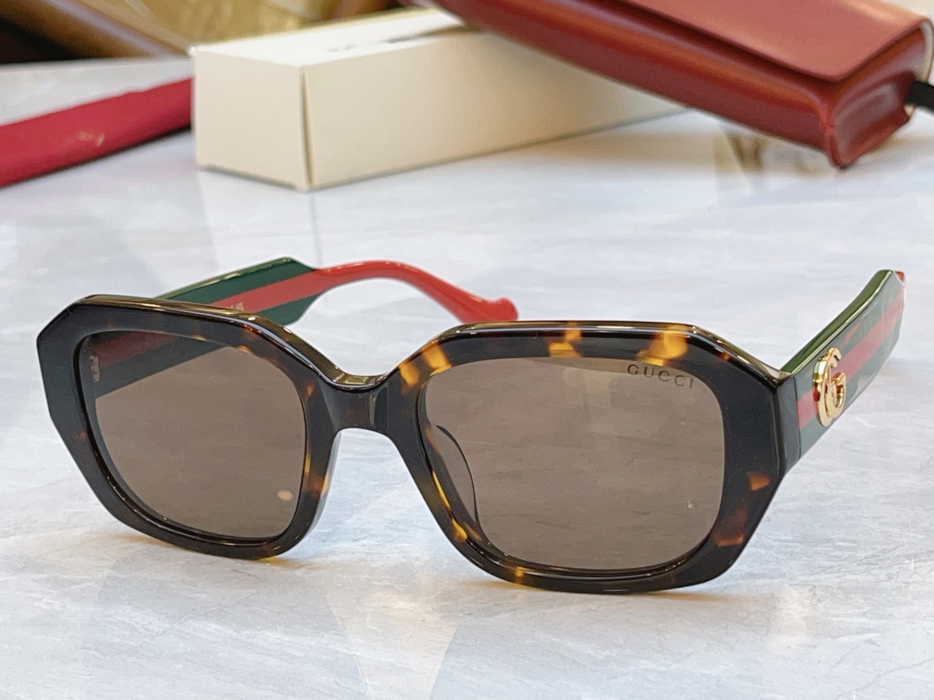 Gucci GUCC*】古*驰新款太阳镜，MODEL：GG1553S，SIZE:54口21-145