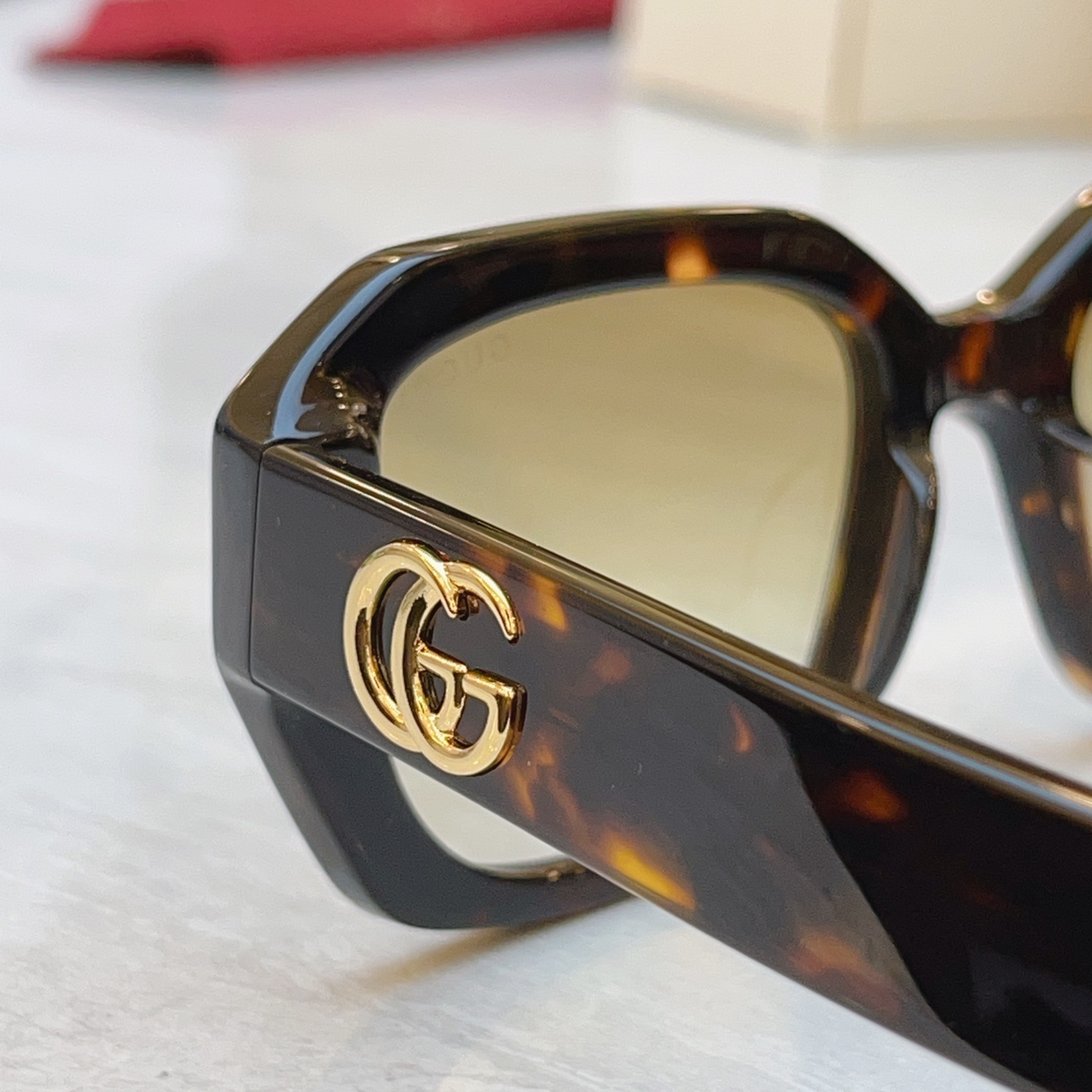 ，【GUCC*】古*驰新款太阳镜，MODEL：GG1553S，SIZE:54口21-145