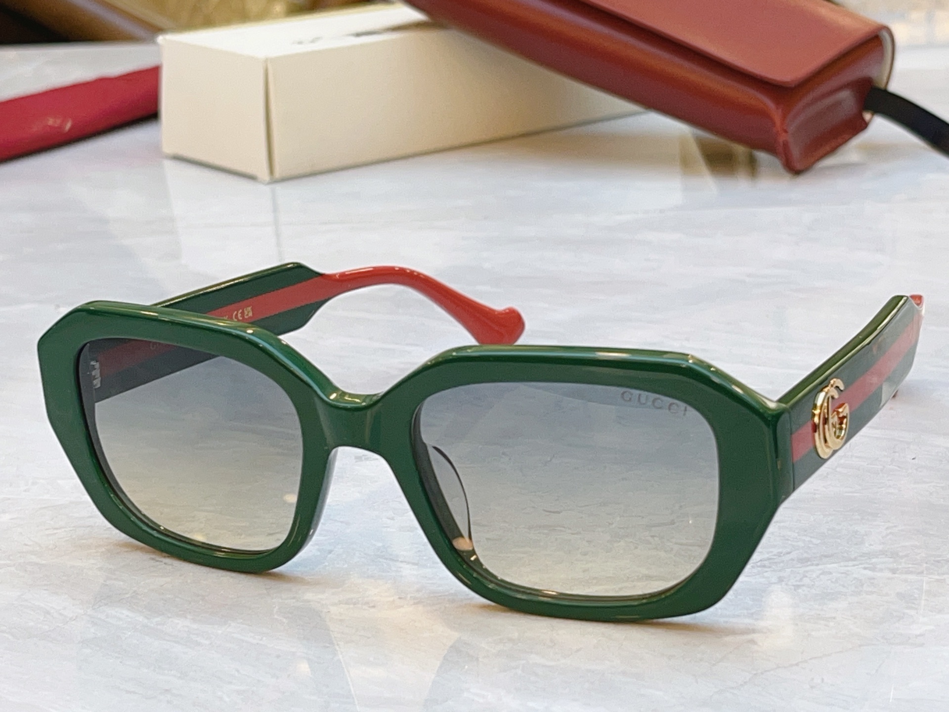 Gucci GUCC*】古*驰新款太阳镜，MODEL：GG1553S，SIZE:54口21-145