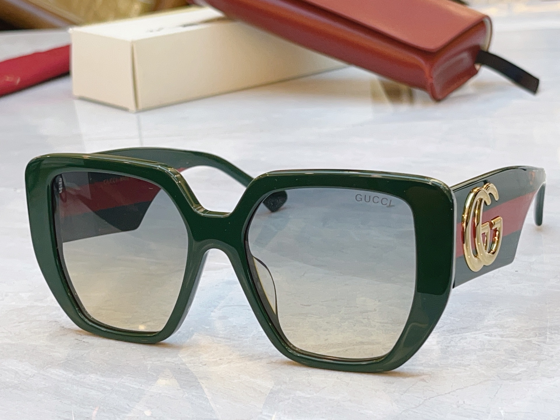 Gucci GUCC*】古*驰新款太阳镜，MODEL：GG0956S，SIZE:54口18-145