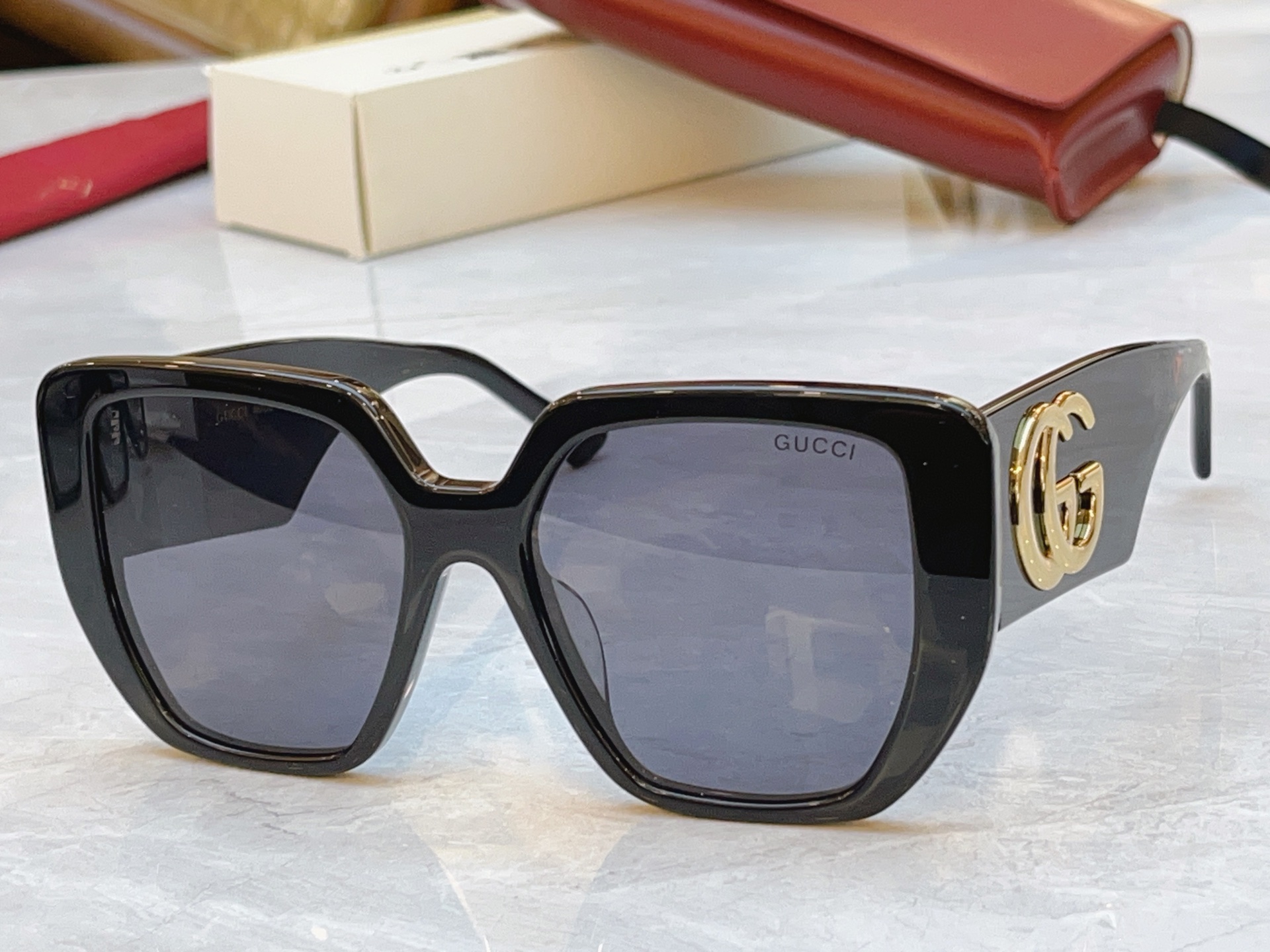 Gucci GUCC*】古*驰新款太阳镜，MODEL：GG0956S，SIZE:54口18-145