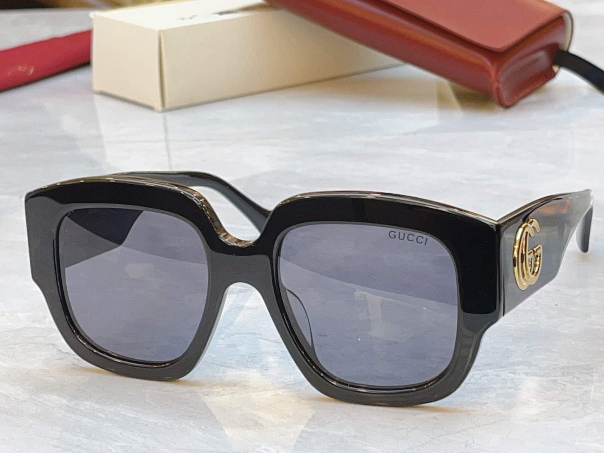Gucci GUCC*】古*驰新款太阳镜，MODEL：GG1546S，SIZE:52口20-145