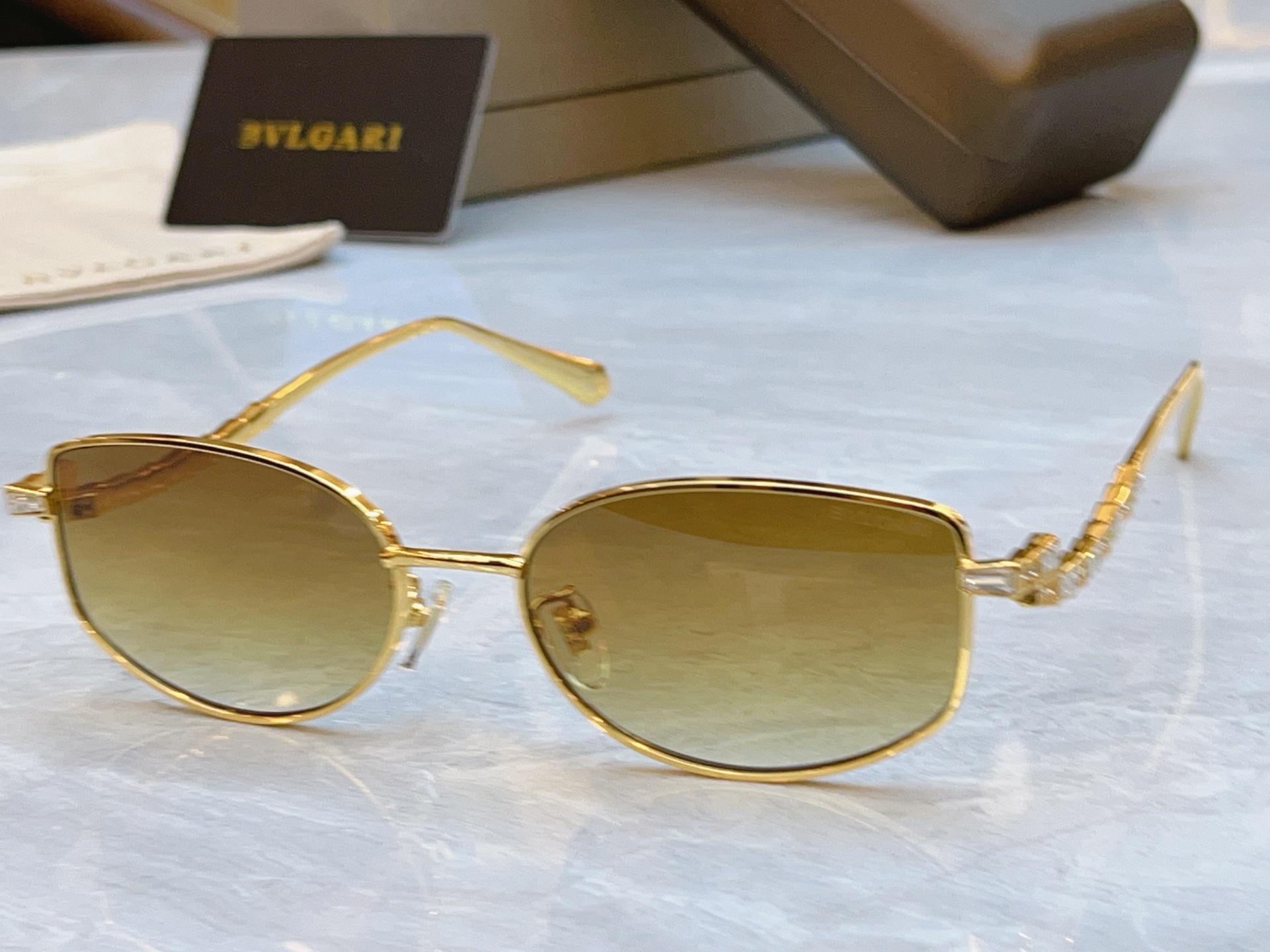Bvlgari BVLGA*】宝格*丽新款太阳镜，MODEL：BV 1803LU，SIZE：56口17-142