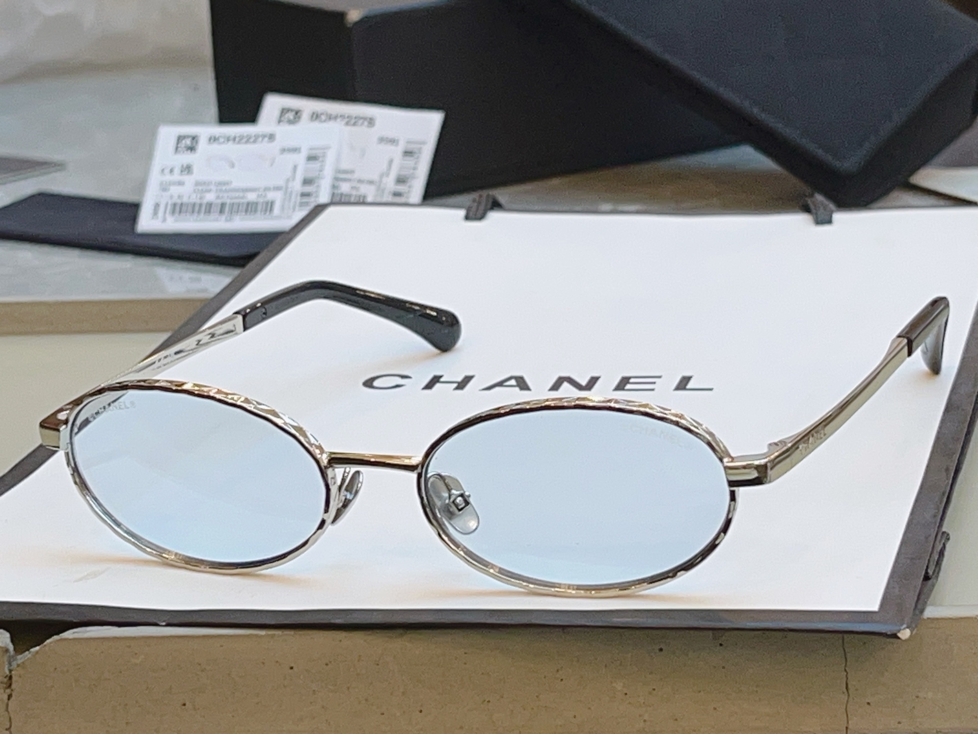 ，【CHANE*】香奈儿新款太阳镜 高版本✨，MODEL：CH2227-S，SIZE：55口18-140