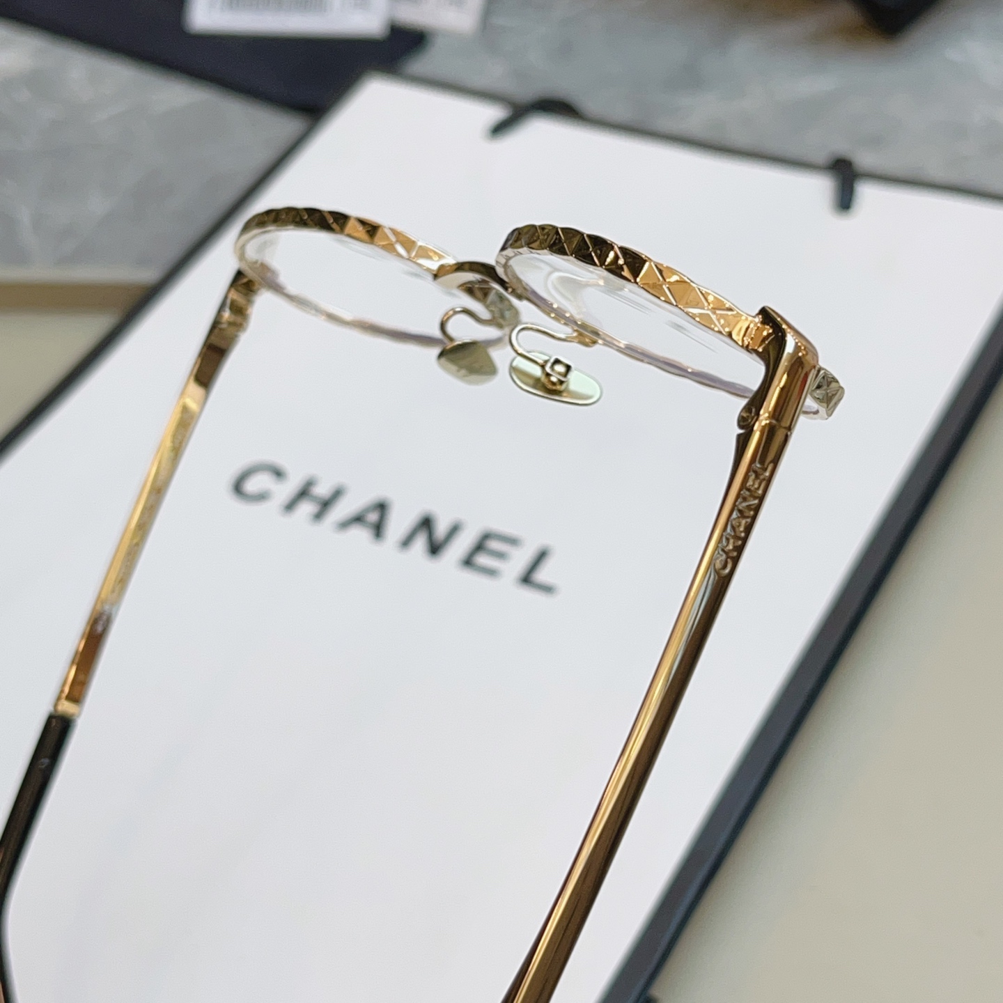 Chanel CHANE*】香奈儿新款太阳镜 高版本--，MODEL：CH2227-S，SIZE：55口18-140