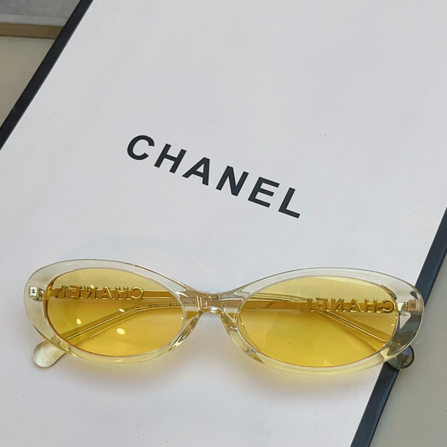 Chanel CHANE*】香奈儿新款太阳镜 高版本--，MODEL：CH5565，SIZE：54口17-140