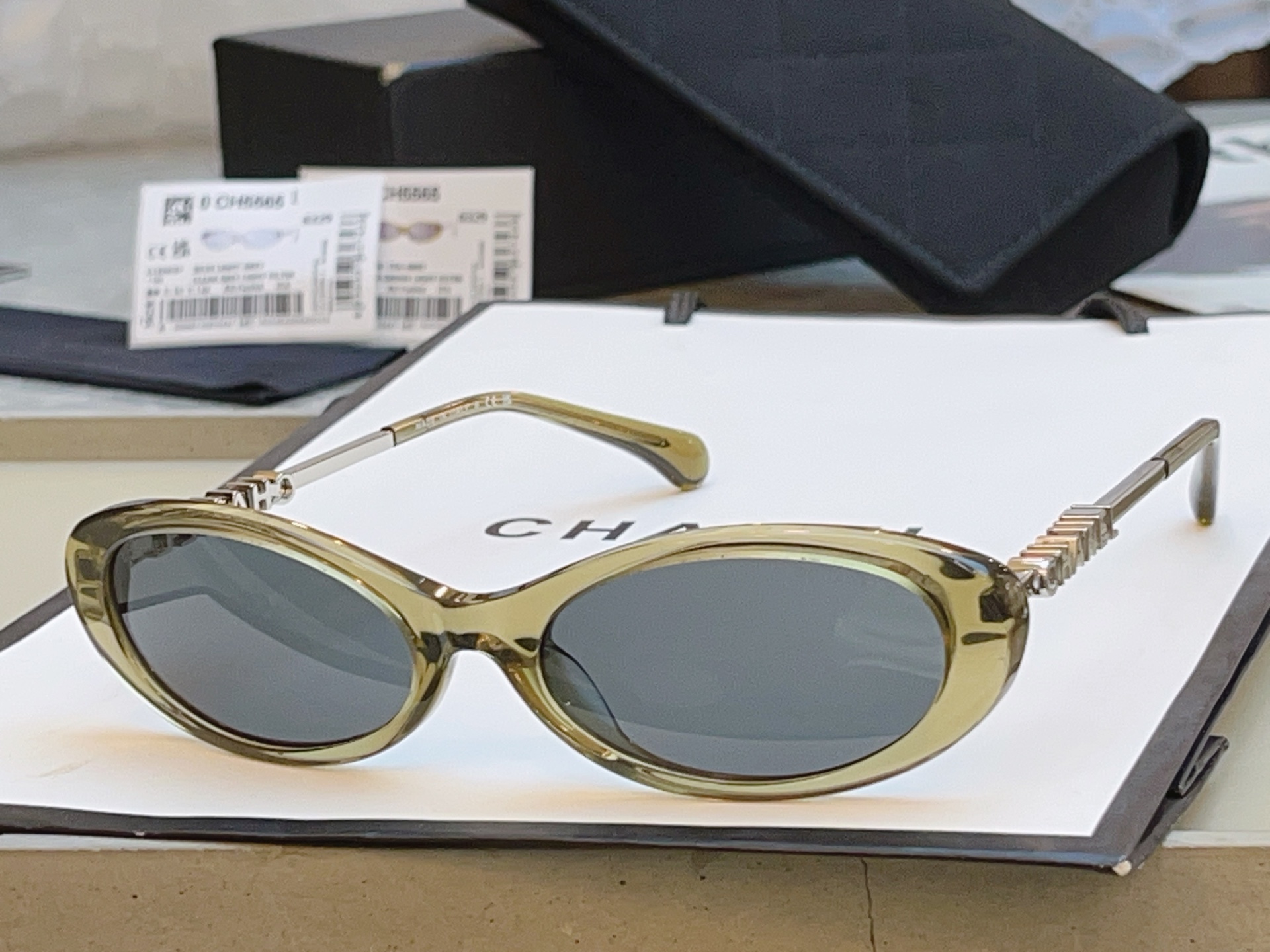 Chanel CHANE*】香奈儿新款太阳镜 高版本--，MODEL：CH5565，SIZE：54口17-140