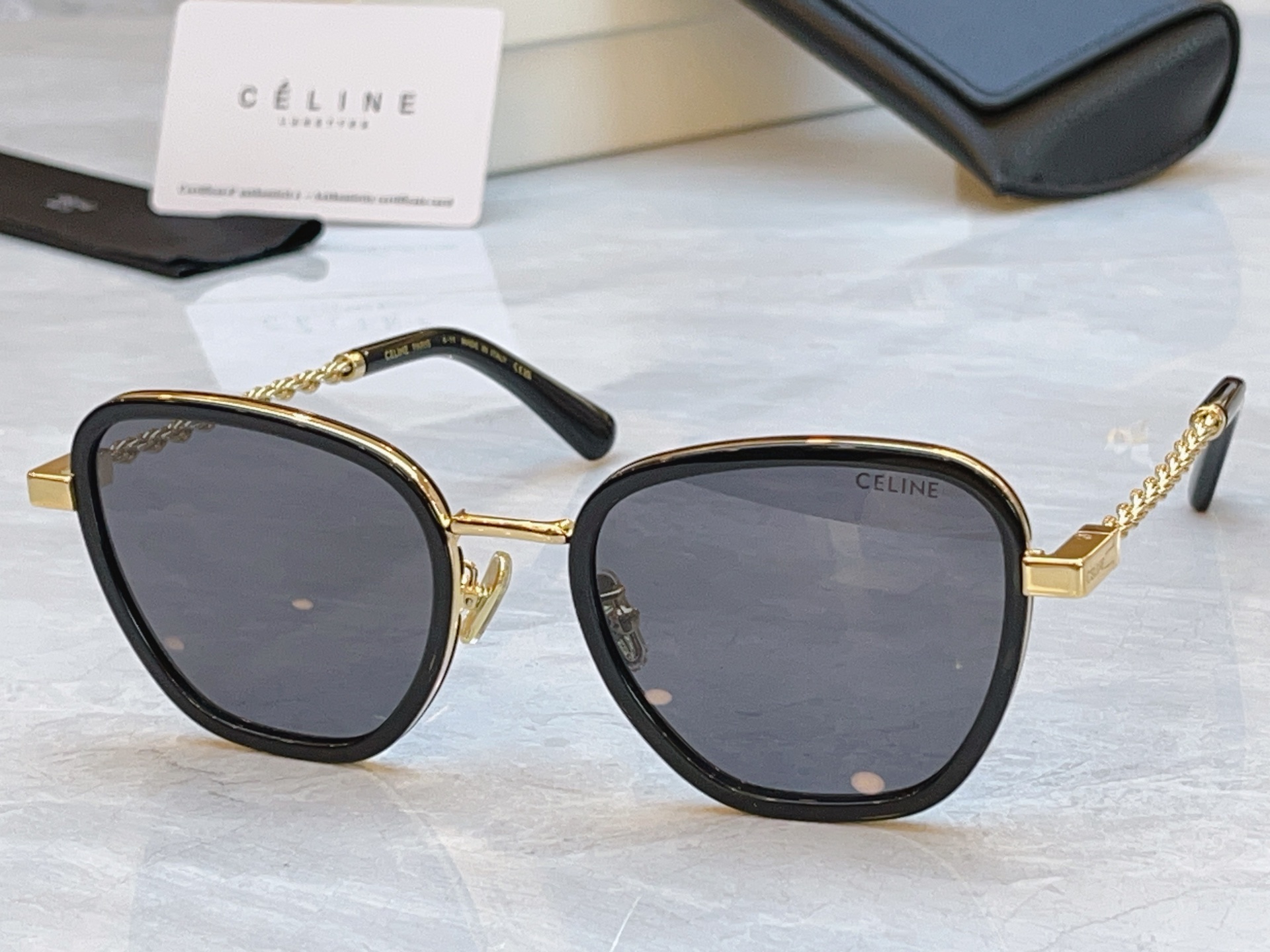 ，【CELIN*】赛*琳新款太阳镜， MODEL:CL42125U，SIZE: 56口22-145