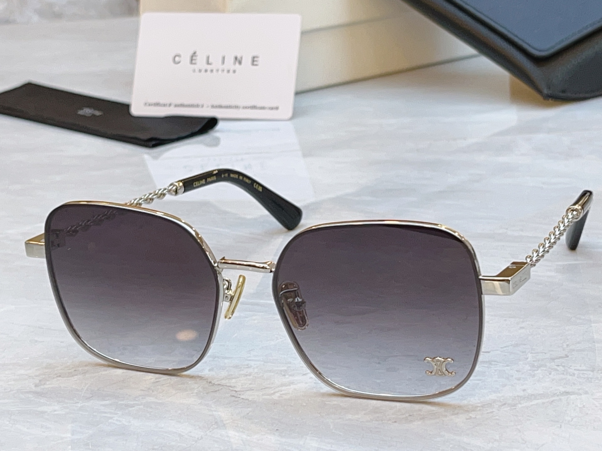 ，【CELIN*】赛*琳新款太阳镜， MODEL:CL42126U，SIZE: 59口18-145