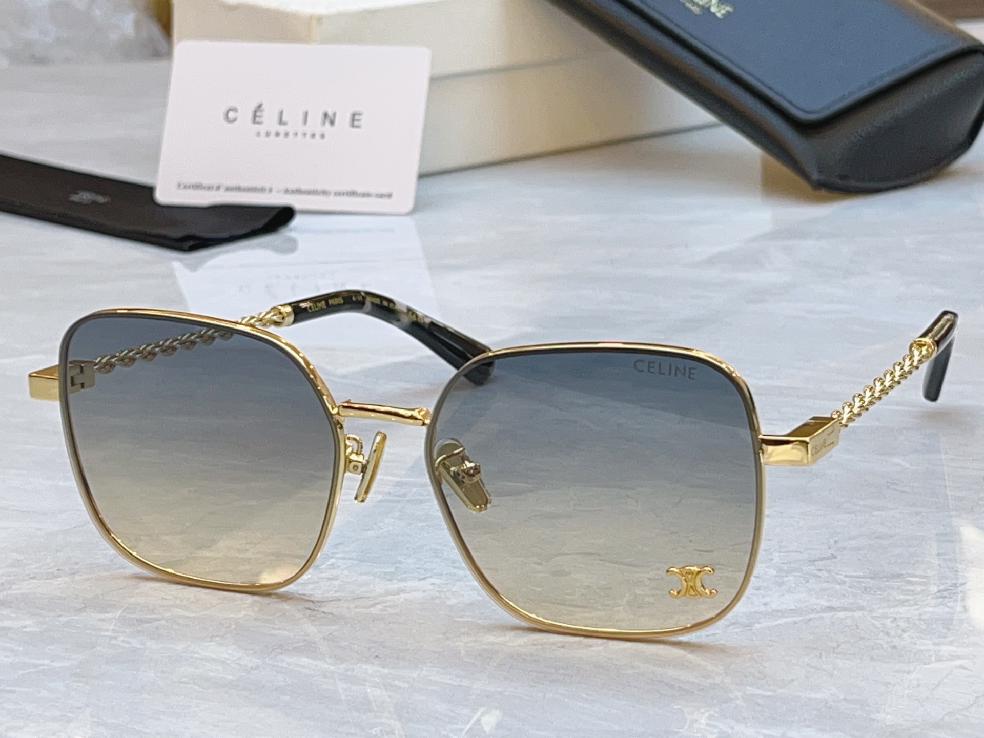 ，【CELIN*】赛*琳新款太阳镜， MODEL:CL42126U，SIZE: 59口18-145